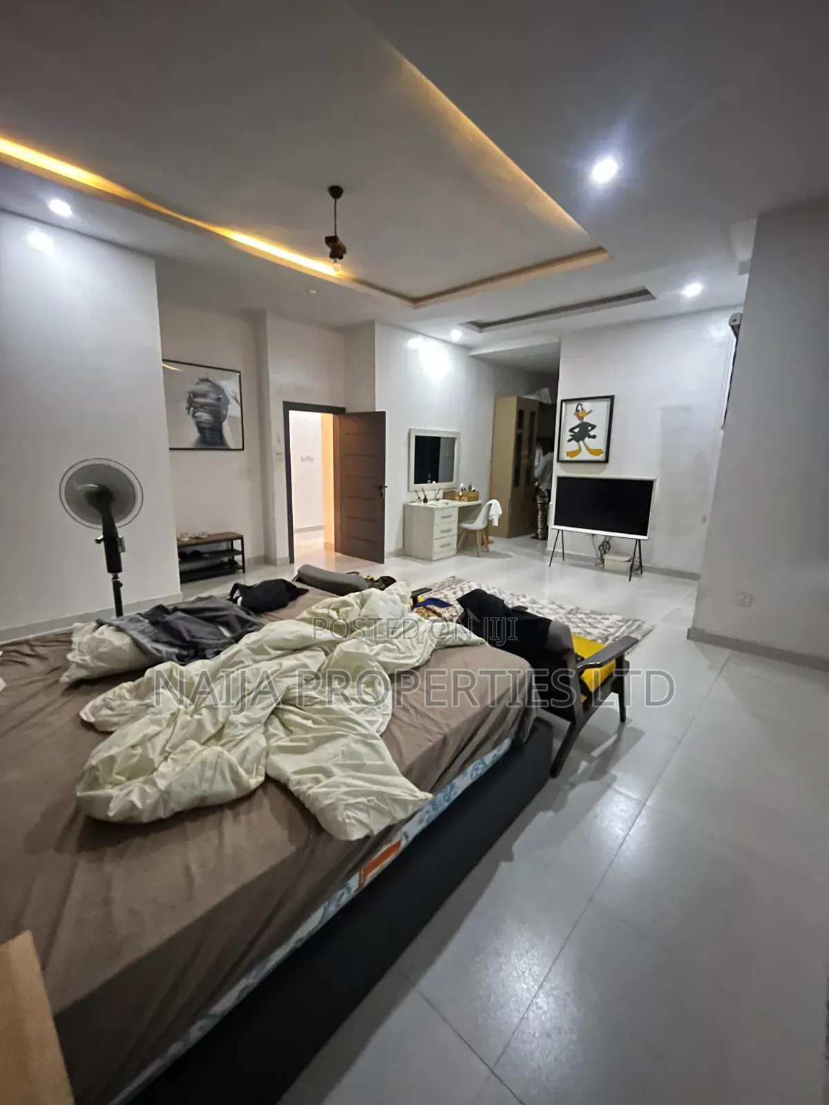 4bdrm Duplex in Idado for rent in Idado
