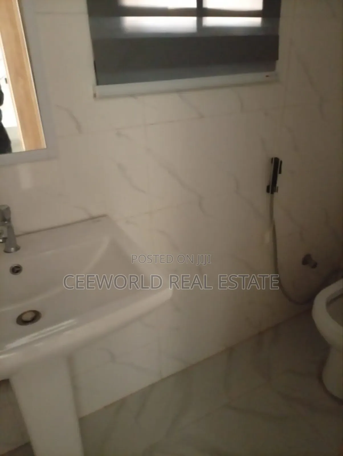 1bdrm Duplex in Johnson Awe Street, Oluyole Estate for rent in Oluyole Estate