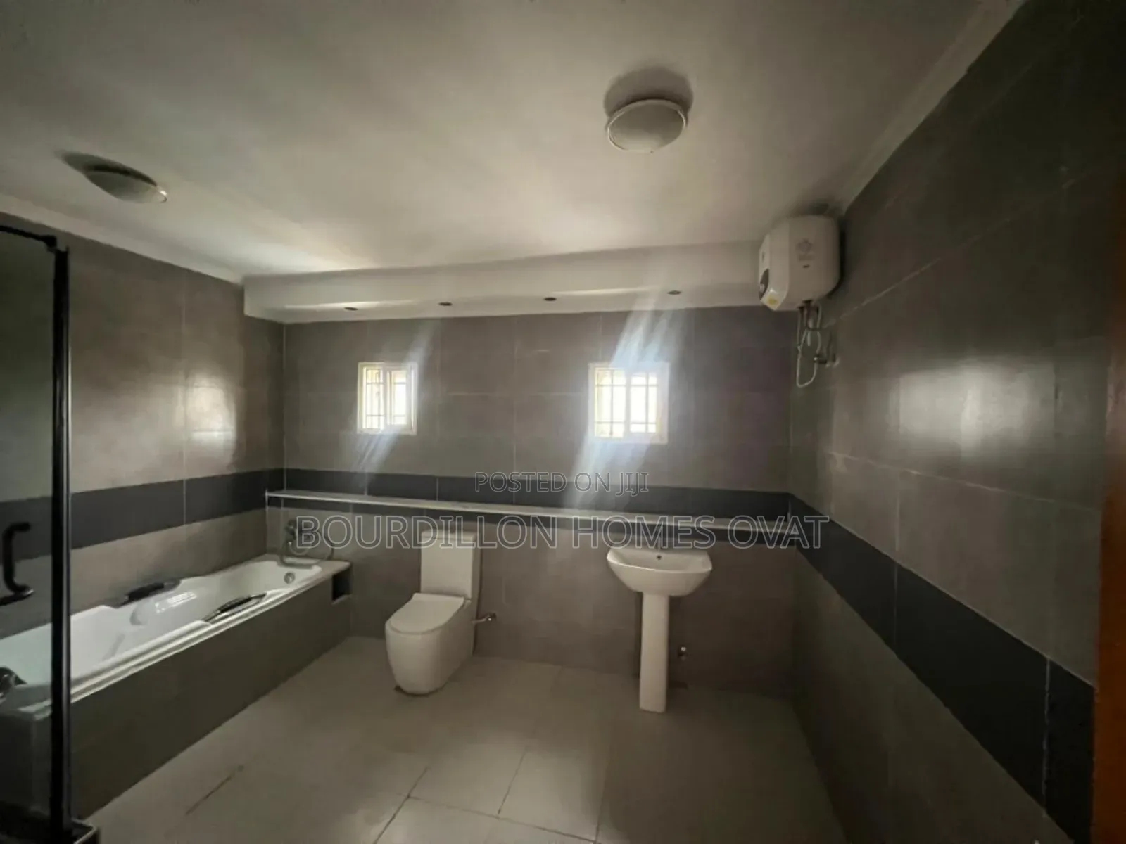 3bdrm Maisonette in Lekki Phase 1 Lagos for rent in Lekki Phase 1