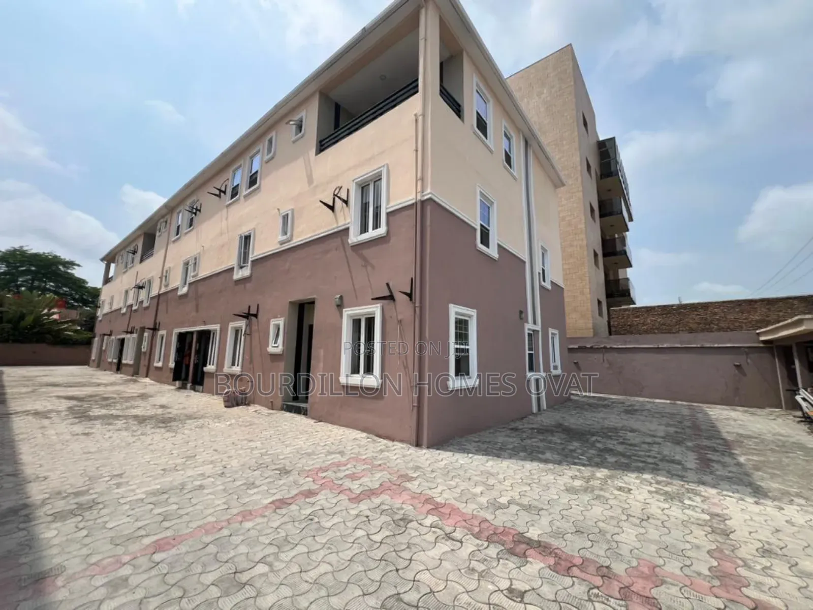 2bdrm Apartment in Oniru Victoria, Adeola Hopewell for rent in Adeola Hopewell