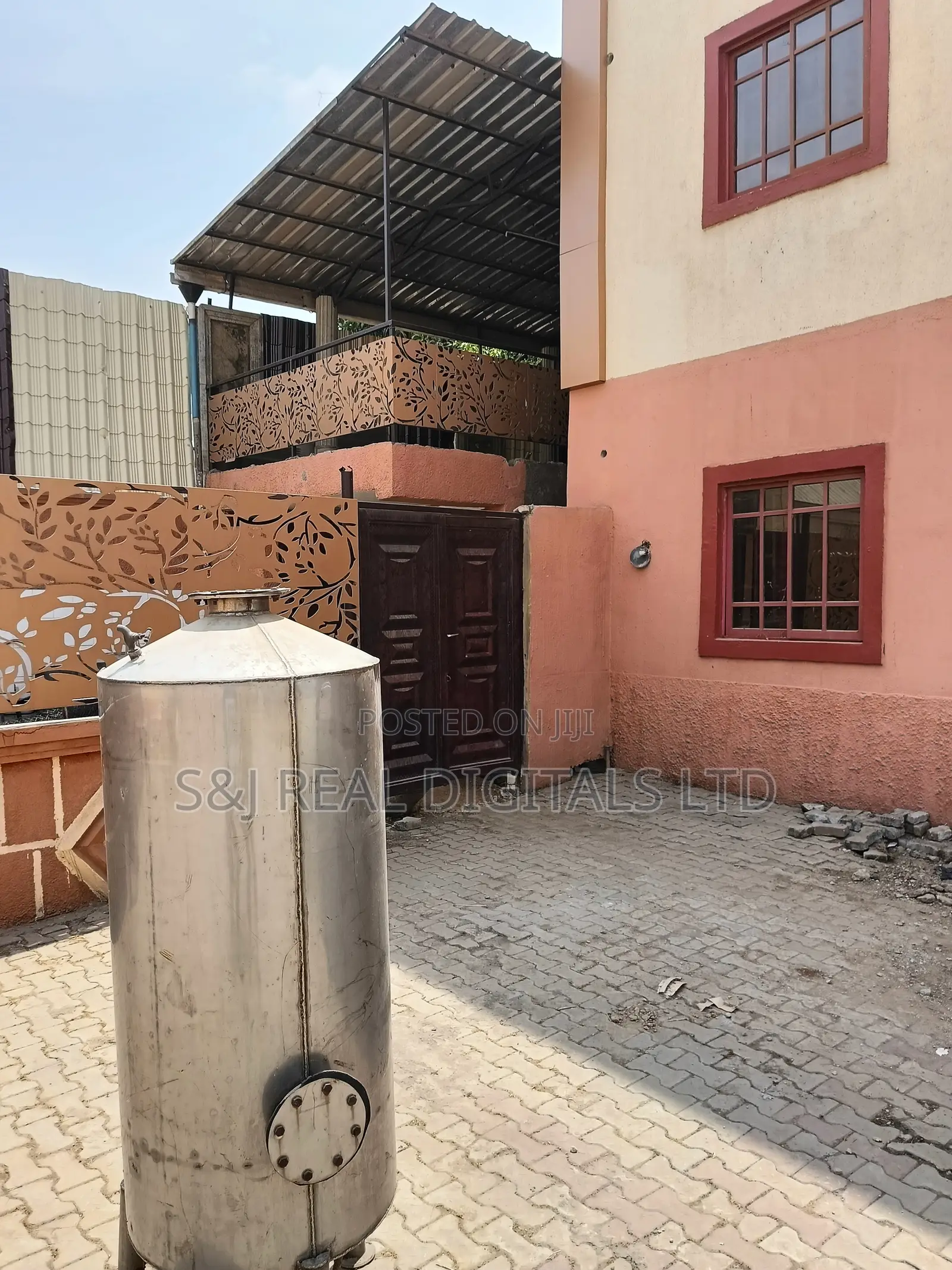 Hotel for Sale in Kubwa in Kubwa