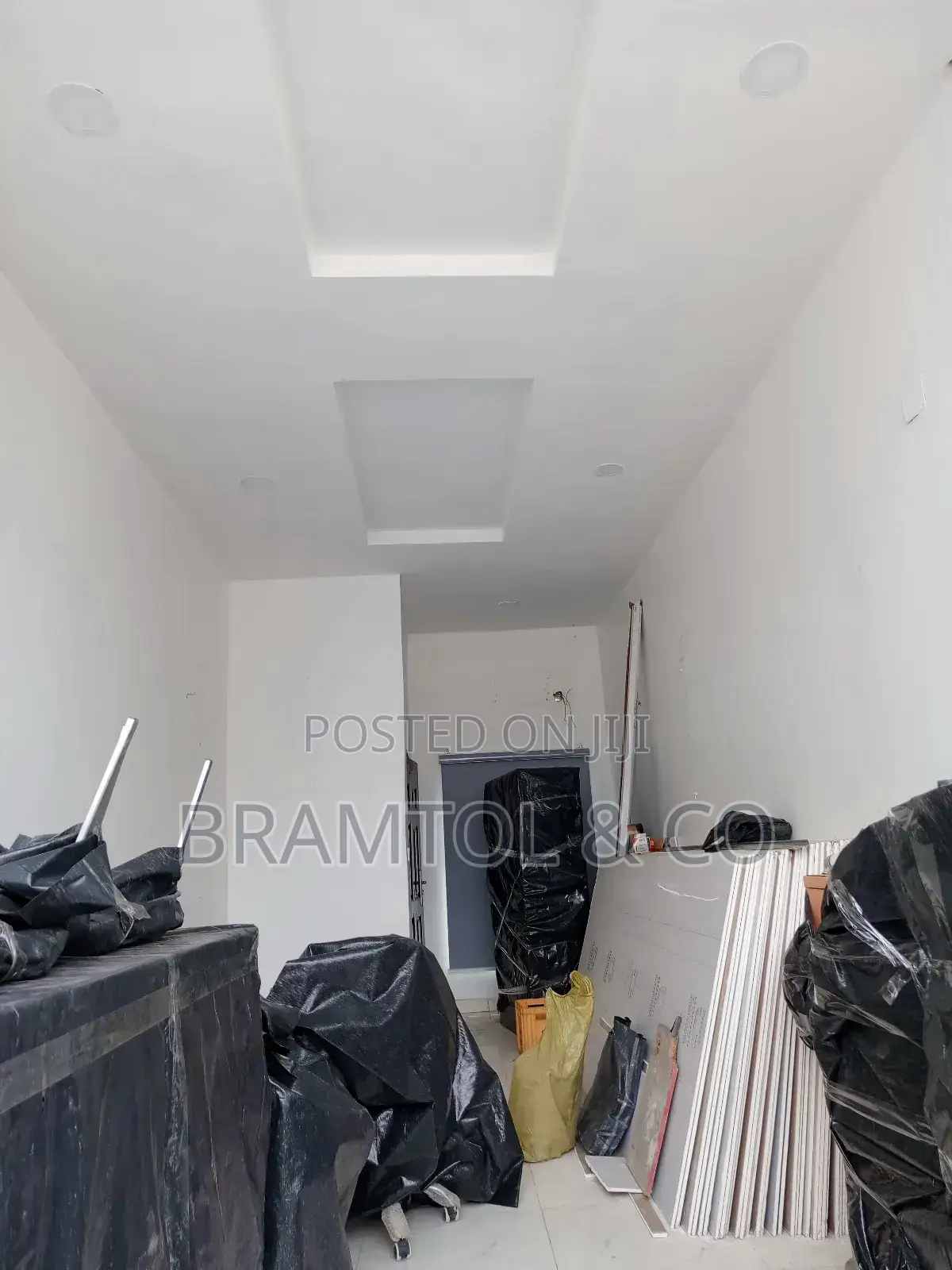 Cute 18sqm Portable Office or Shop Space in Wuye