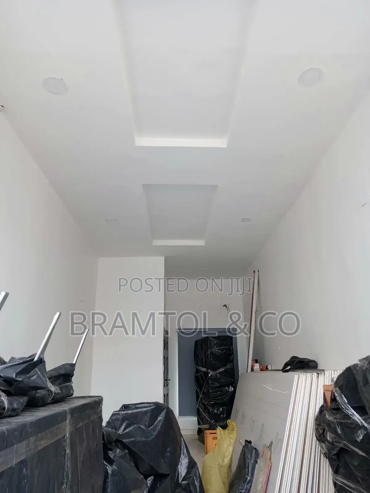 Cute 18sqm Portable Office or Shop Space in Wuye