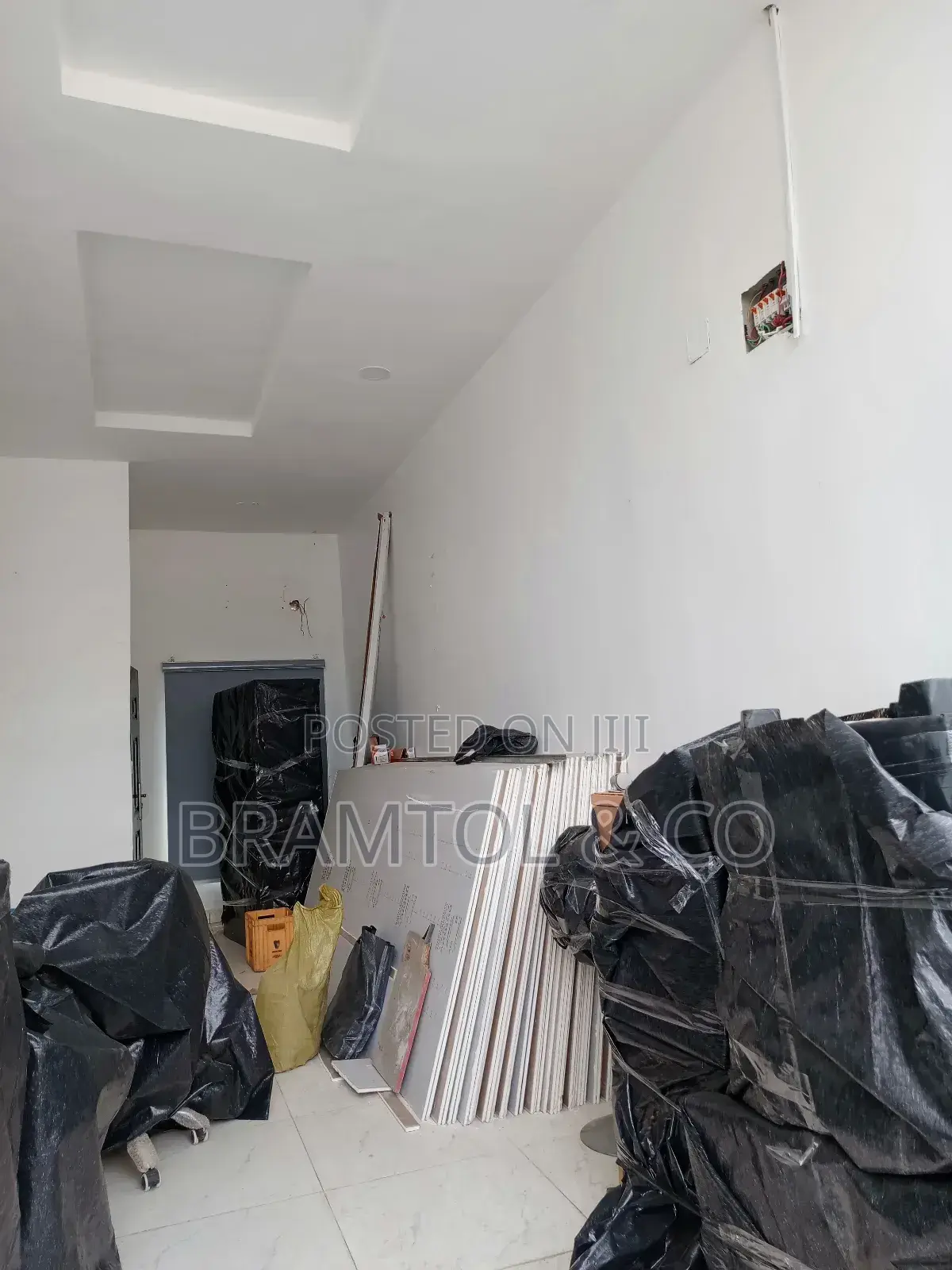 Cute 18sqm Portable Office or Shop Space in Wuye