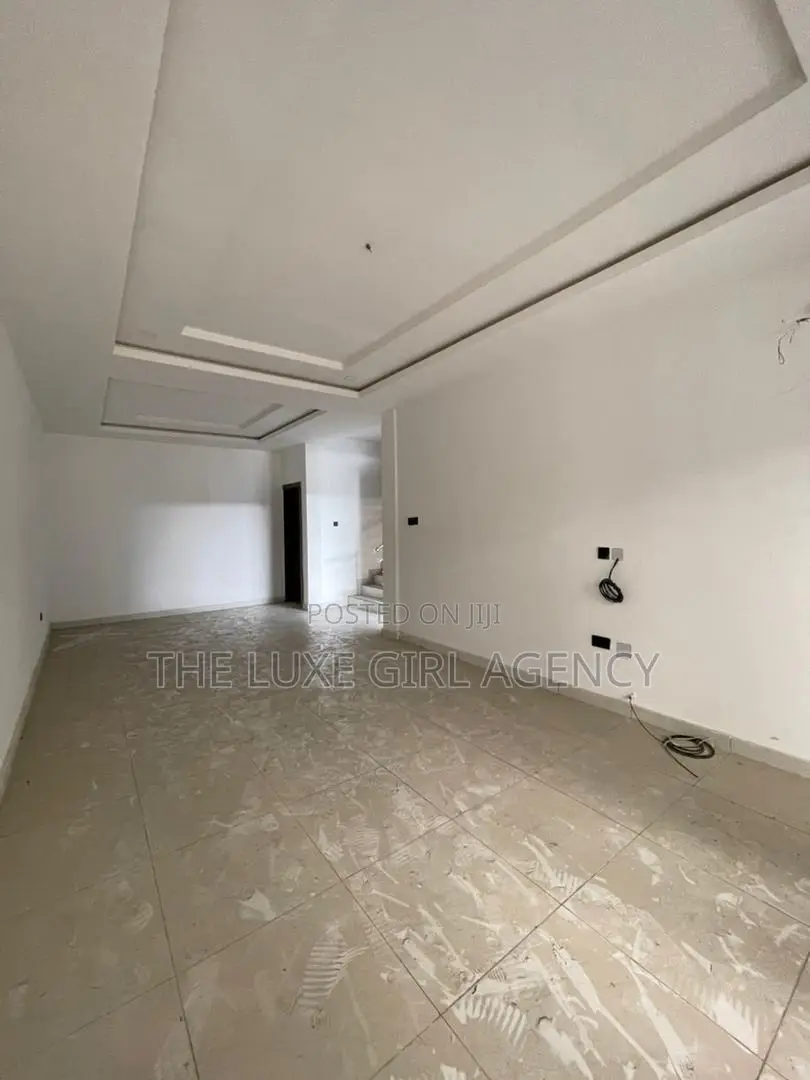 4bdrm Duplex in Orchid, Lekki for rent in Lekki