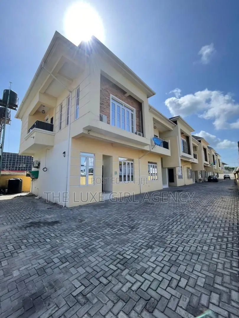 4bdrm Duplex in Oral Estate, Lekki for rent in Lekki