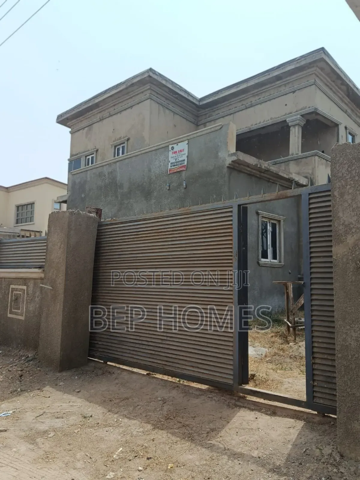 4bdrm Duplex in Vegas Court Estate, FHA for sale in FHA