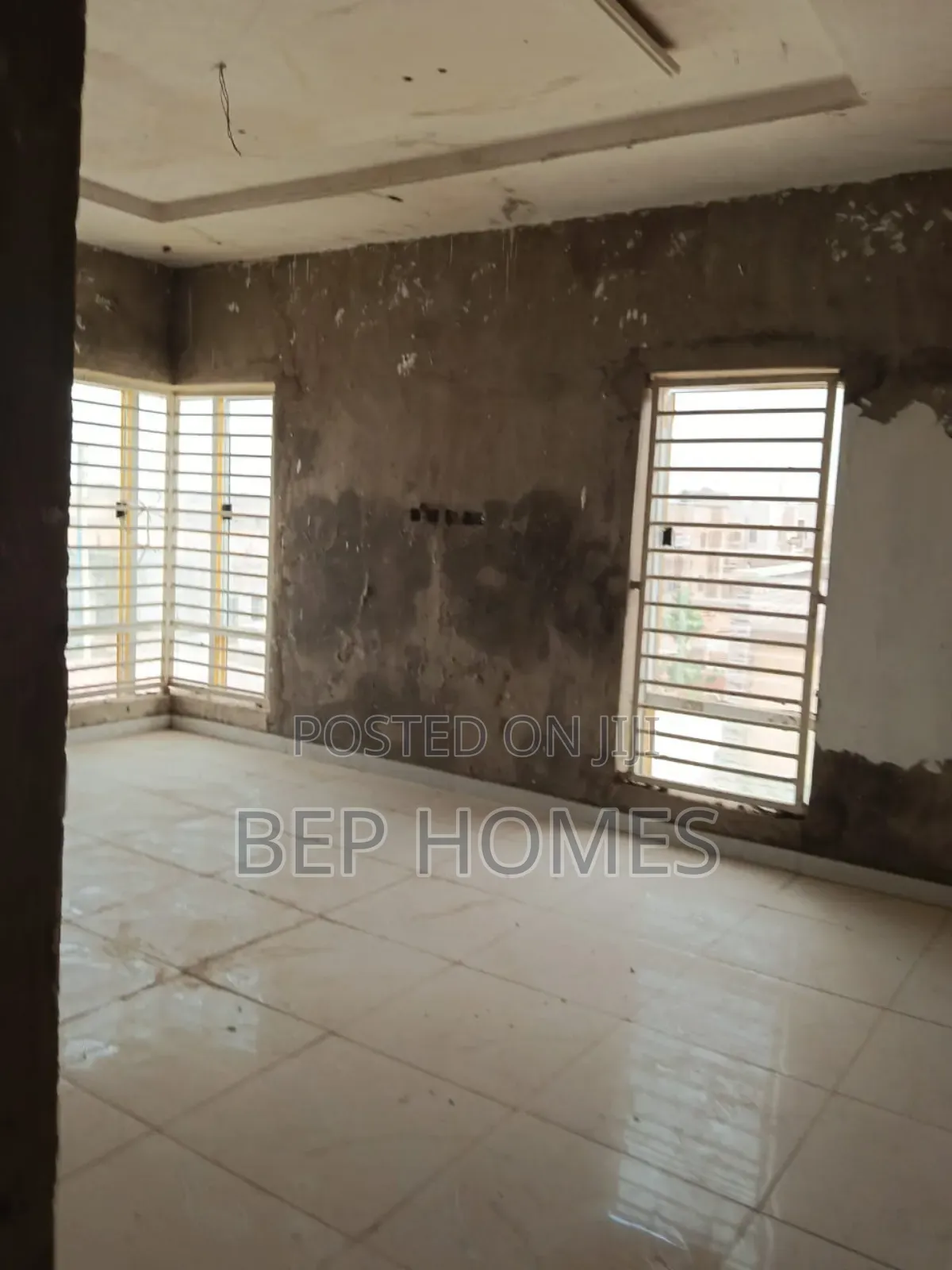 4bdrm Duplex in Vegas Court Estate, FHA for sale in FHA