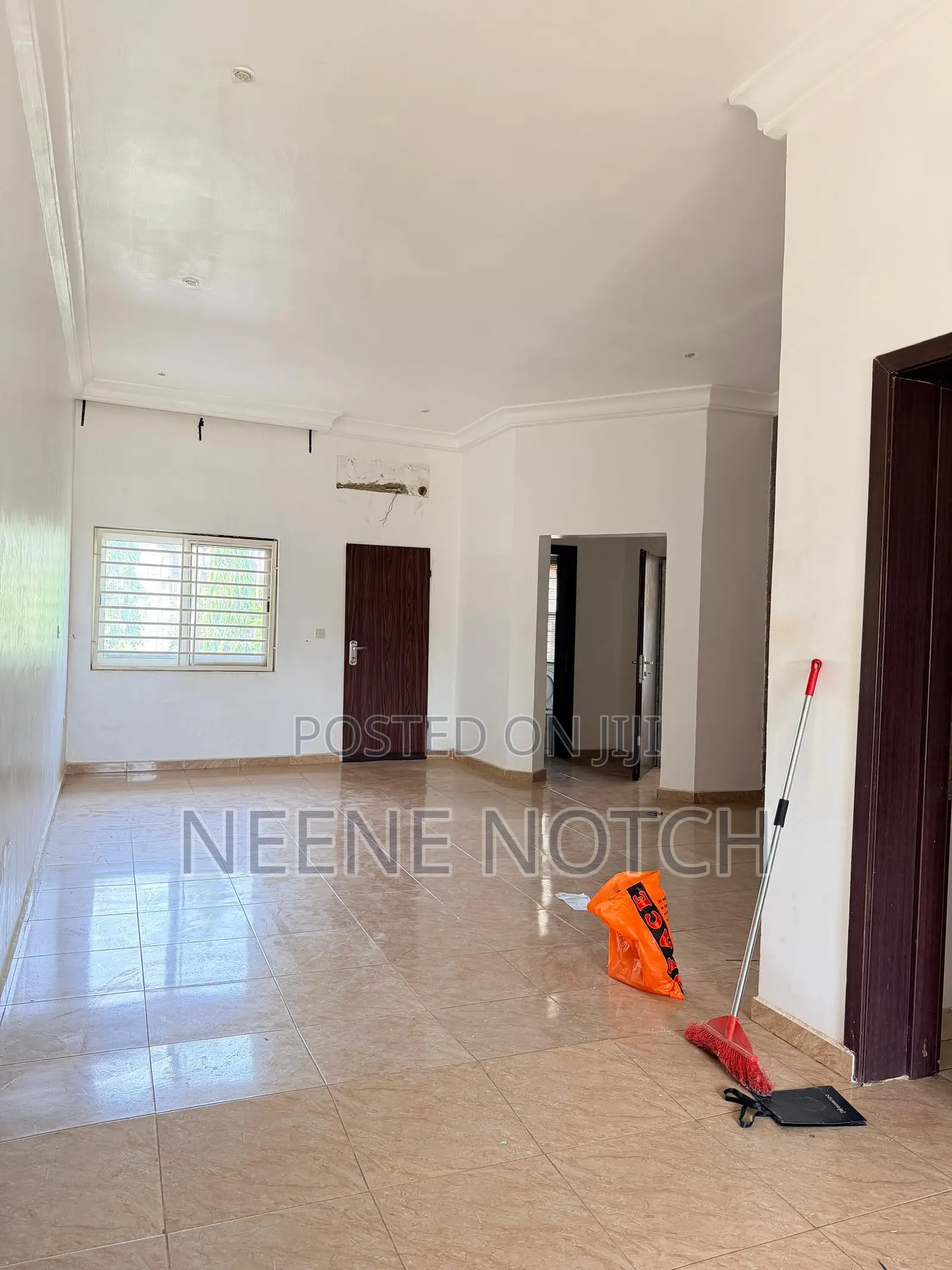 3bdrm Apartment in Kings Street, Wuye for rent in Wuye