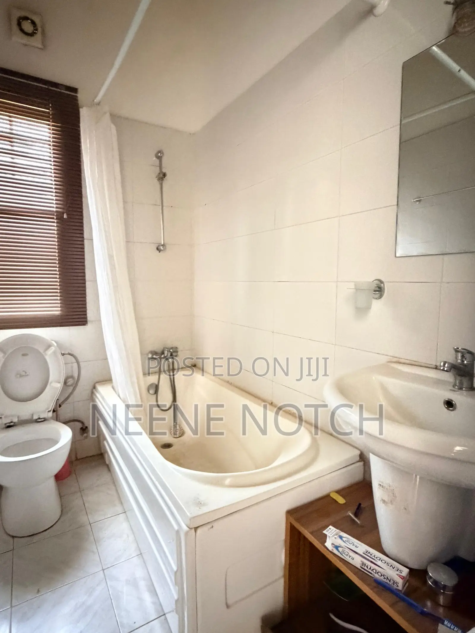 3bdrm Apartment in Kings Street, Wuye for rent in Wuye