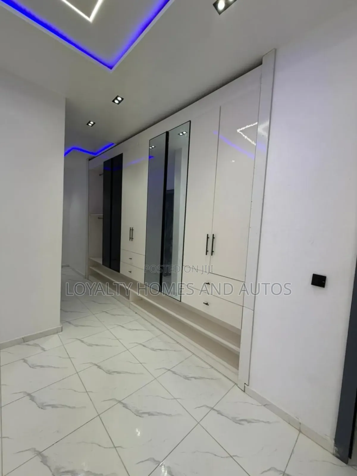 5bdrm Duplex in Lekki for sale in Lekki