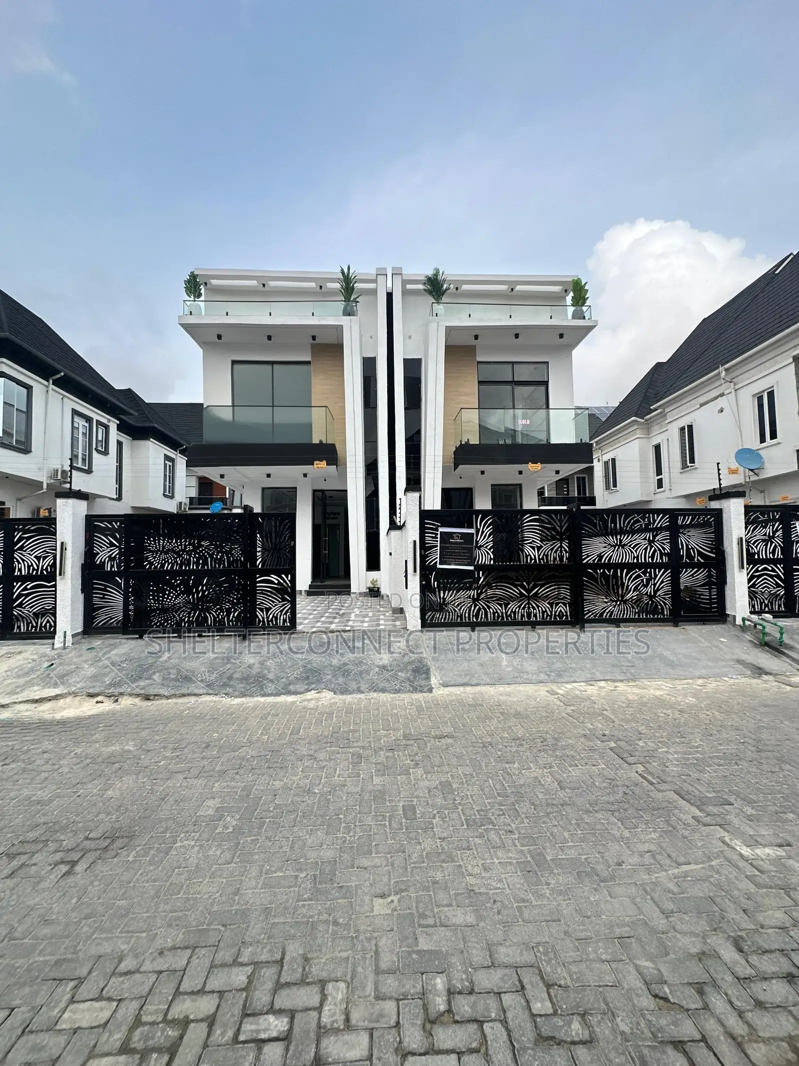 4bdrm Duplex in Lekki for sale in Lekki