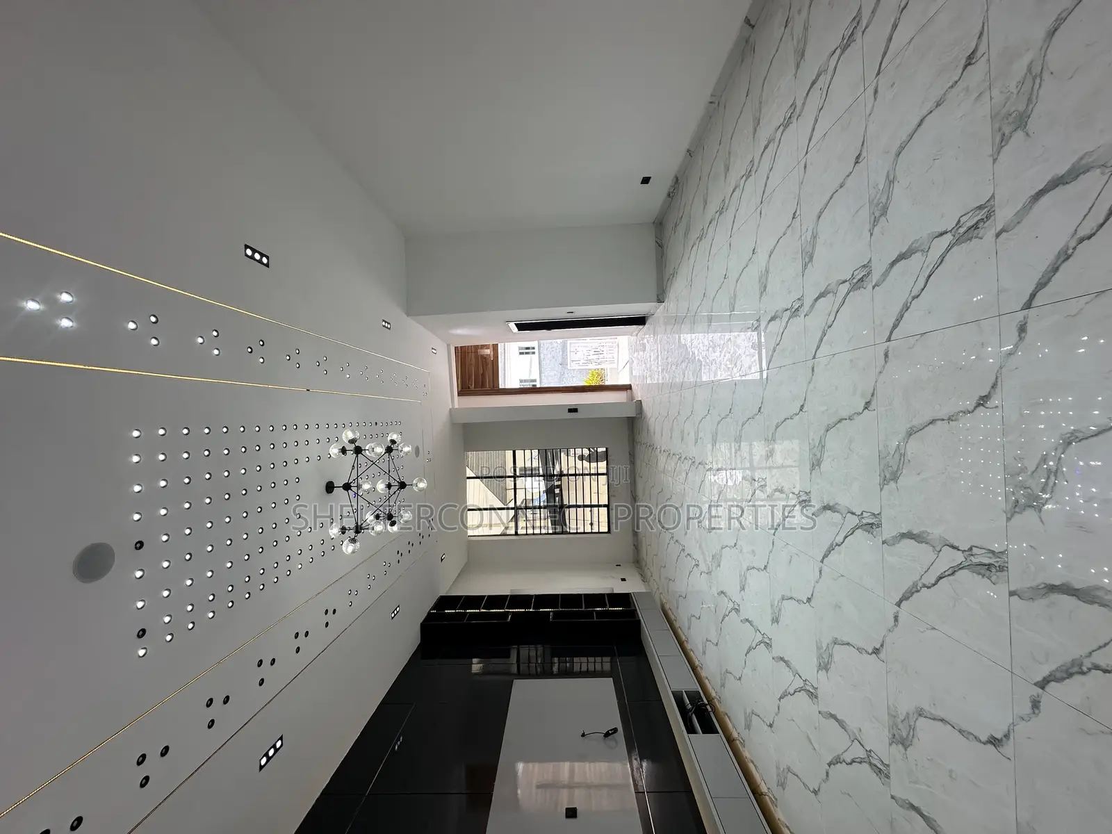 5bdrm Duplex in Lekki for sale in Lekki