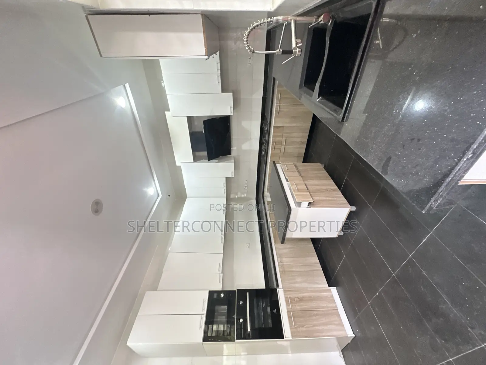 5bdrm Duplex in Lekki for sale in Lekki