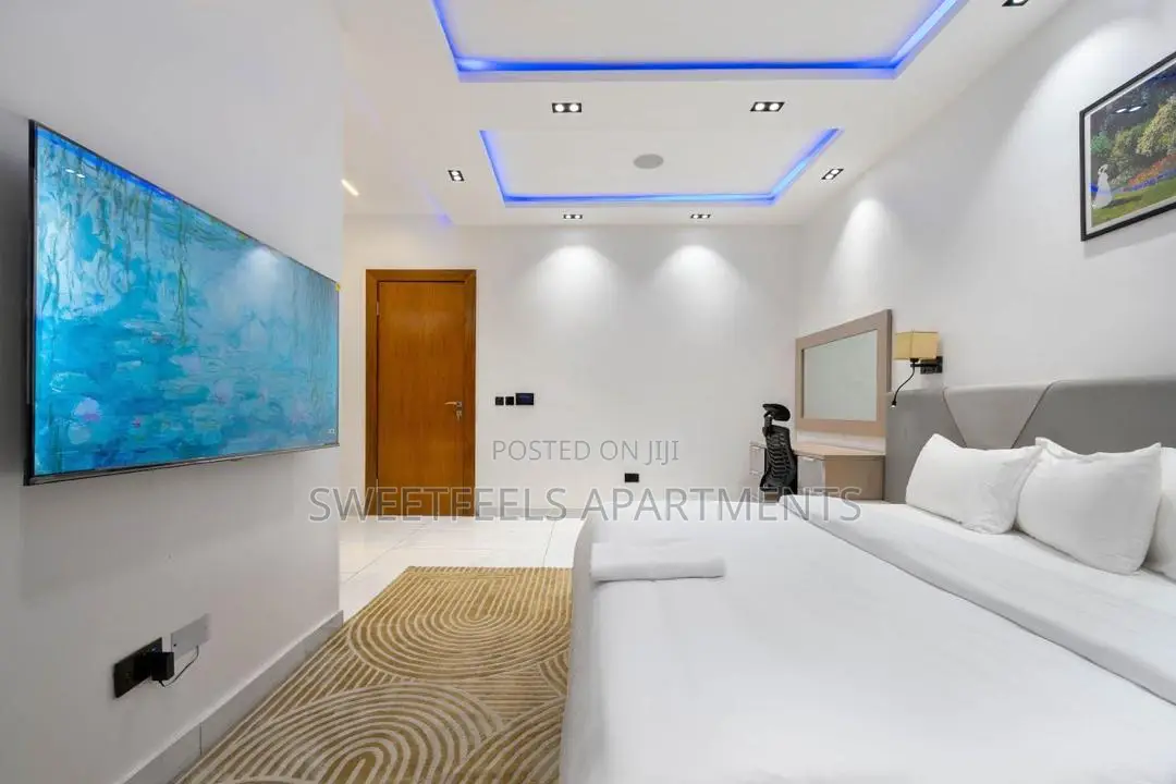 Executive Luxury 4-Bedroom in 1004