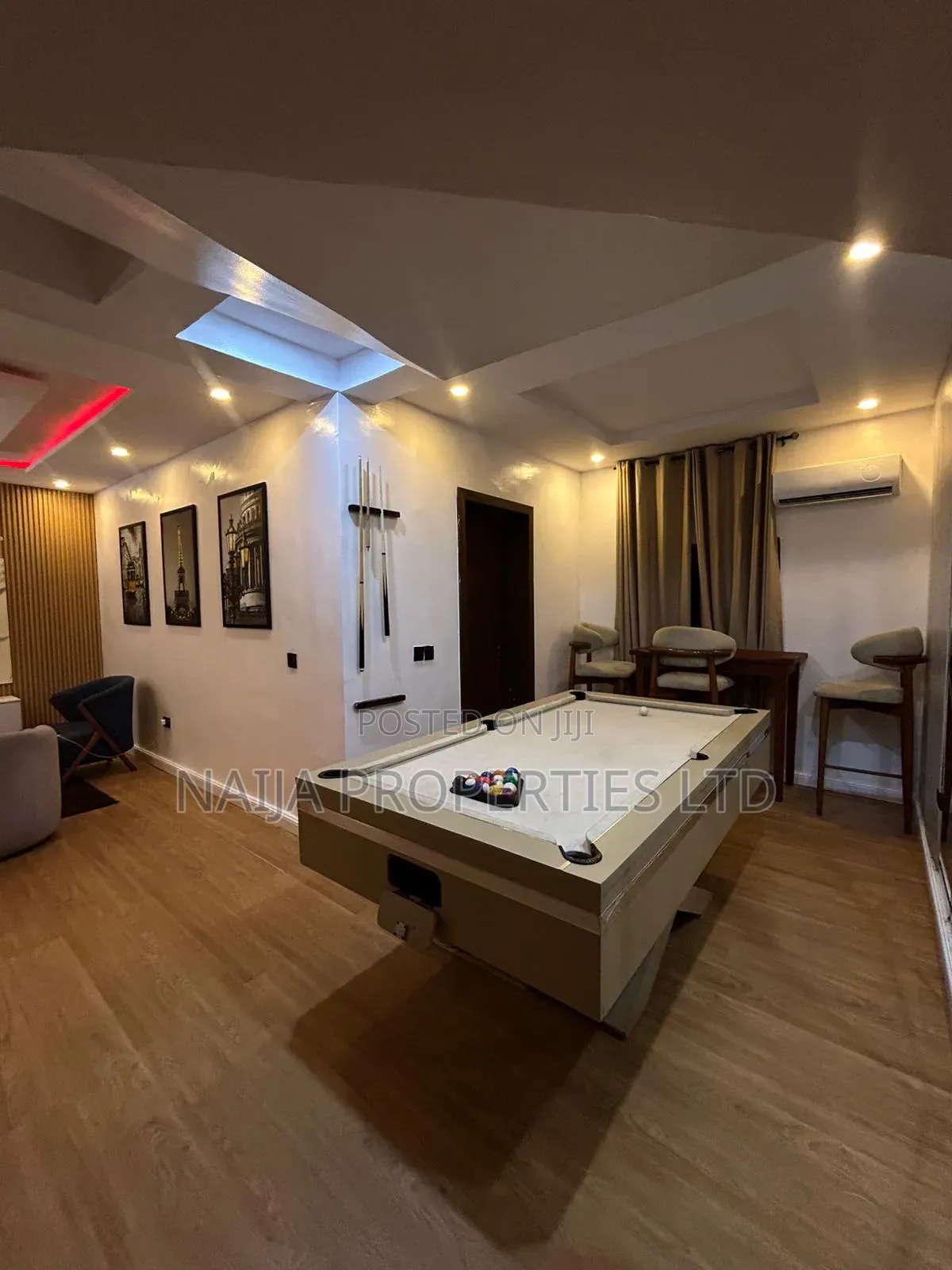 Furnished 3bdrm Townhouse / Terrace in Salem-Ikate, Lekki Phase 1 in Lekki Phase 1