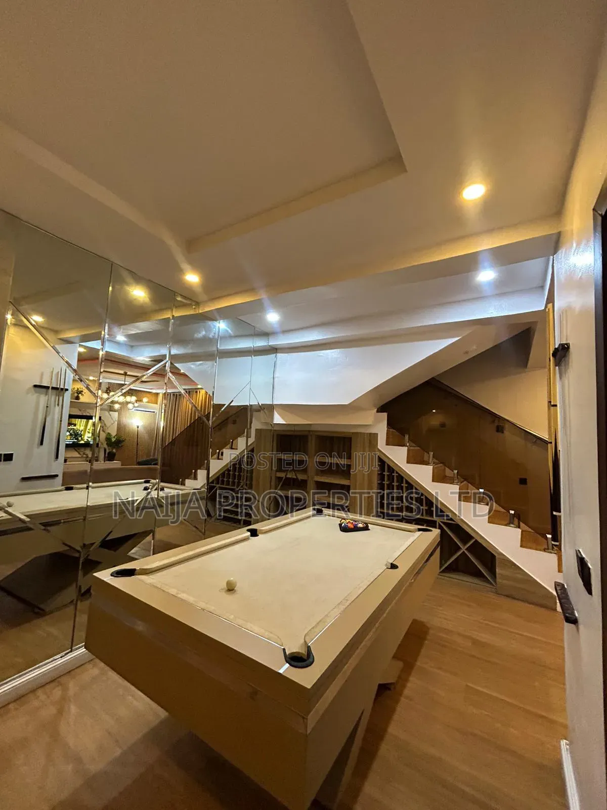 Furnished 3bdrm Townhouse / Terrace in Salem-Ikate, Lekki Phase 1 in Lekki Phase 1