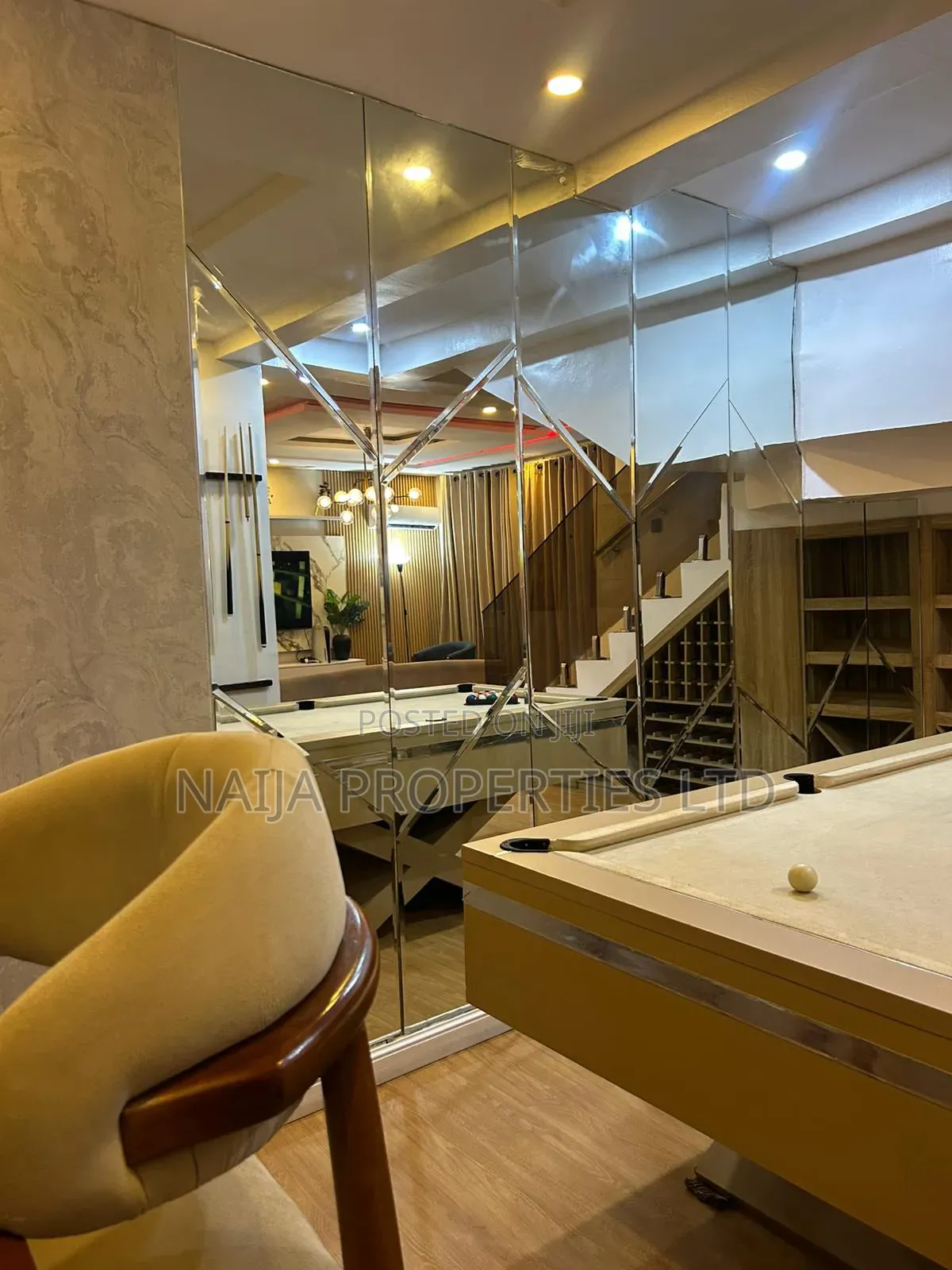 Furnished 3bdrm Townhouse / Terrace in Salem-Ikate, Lekki Phase 1 in Lekki Phase 1