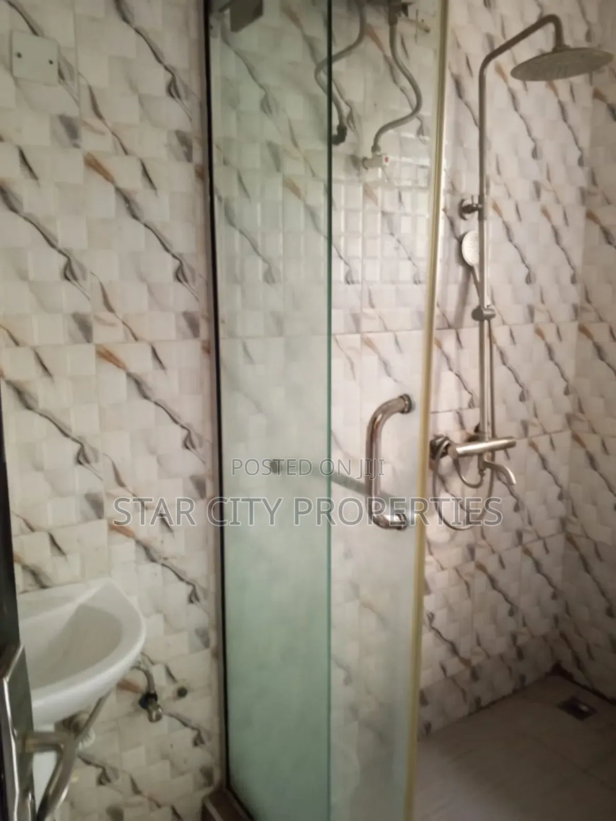 3bdrm Apartment in Awuse Estate, Opebi for rent in Opebi