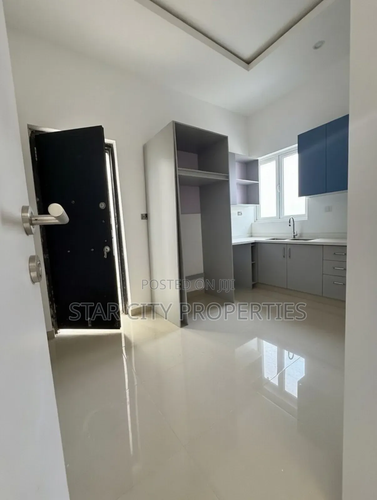 3bdrm Apartment in Ikeja Gra Lagos for sale in Ikeja GRA
