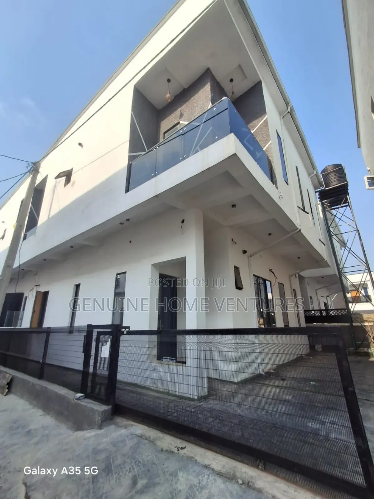 4bdrm Duplex in General Paint, Off Lekki-Epe Expressway for sale in Off Lekki-Epe Expressway