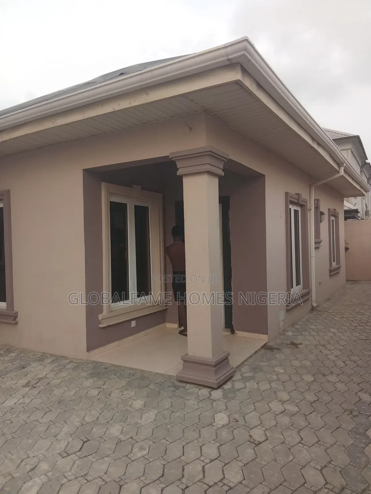 3bdrm Bungalow in Jehovah Witness Road, Lakowe for rent in Lakowe