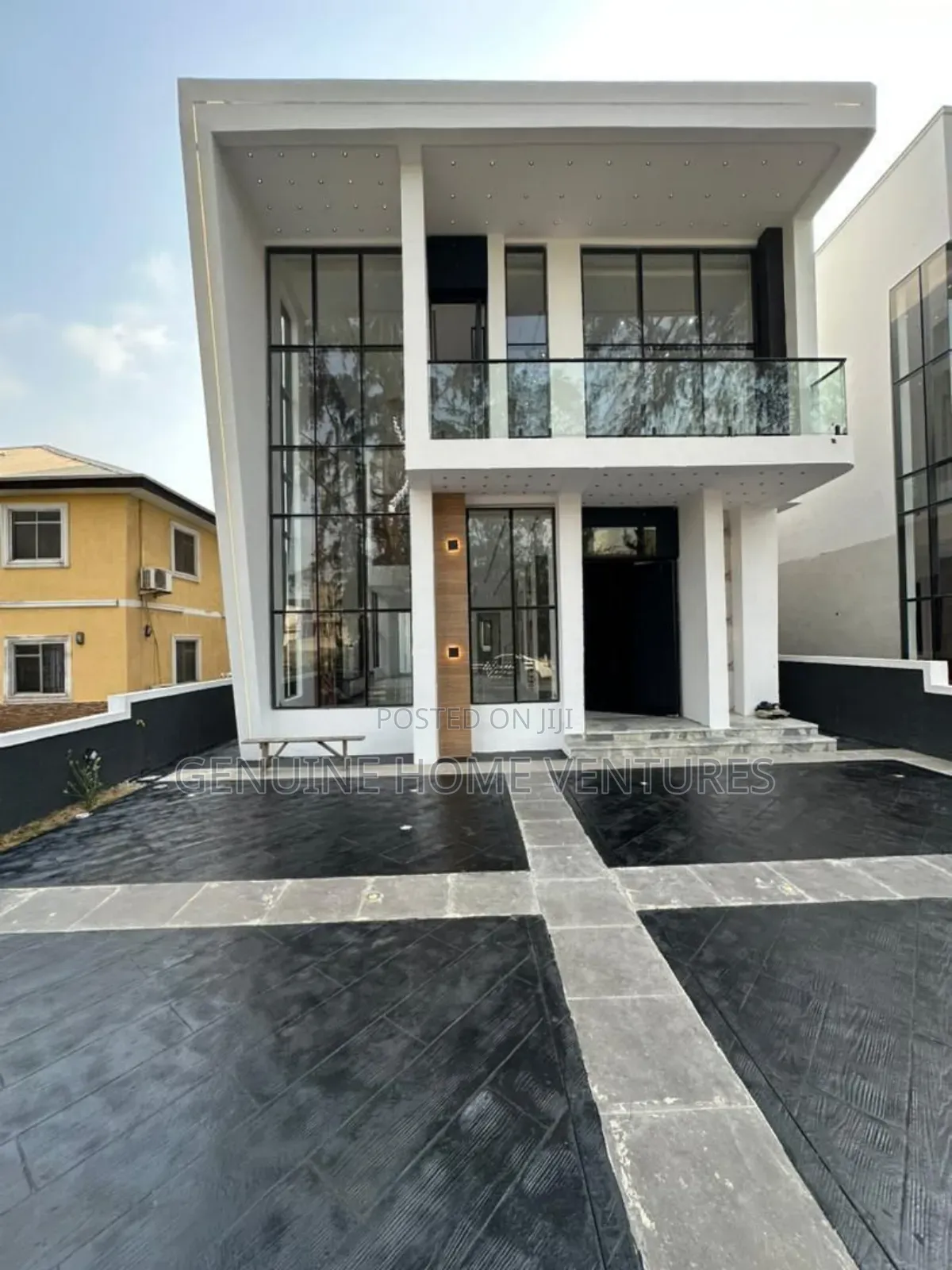 5bdrm Duplex in Lekki County Homes, Ikota for sale in Ikota