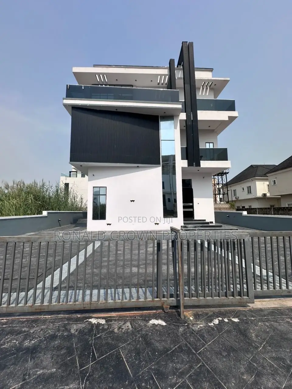 5bdrm House in Ikota for sale in Ikota