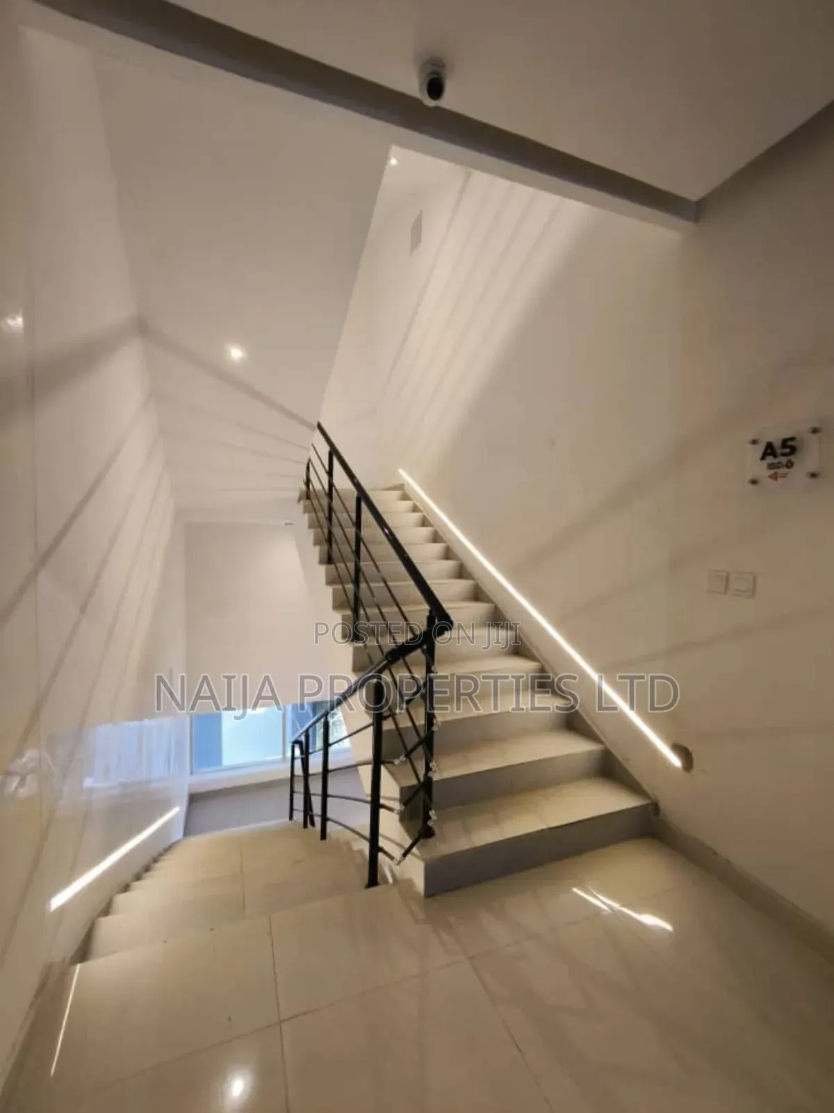 2bdrm Maisonette in Lekki Phase 1 for rent in Lekki Phase 1