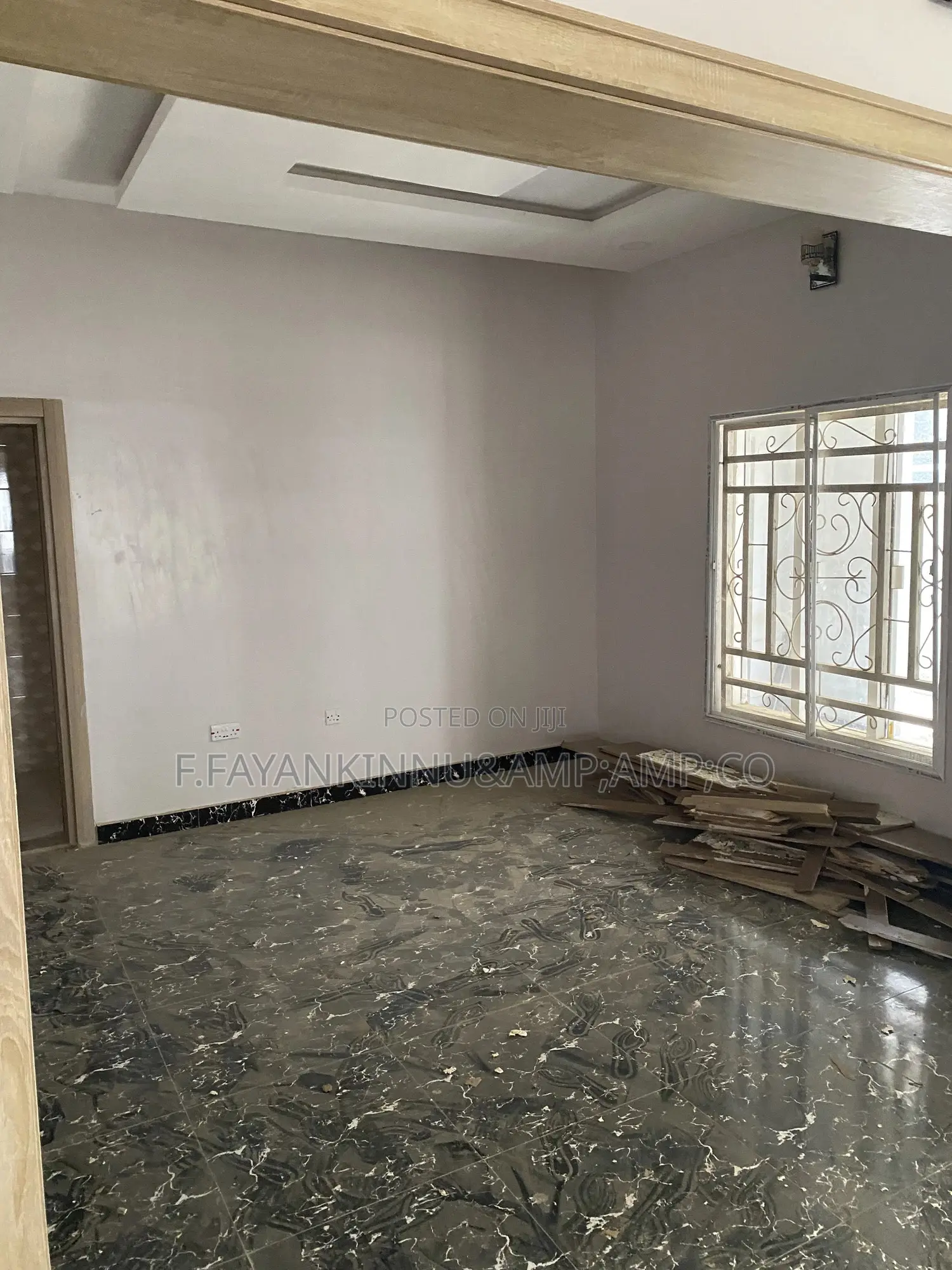 5bdrm Duplex in Lugbe District for rent in Lugbe District