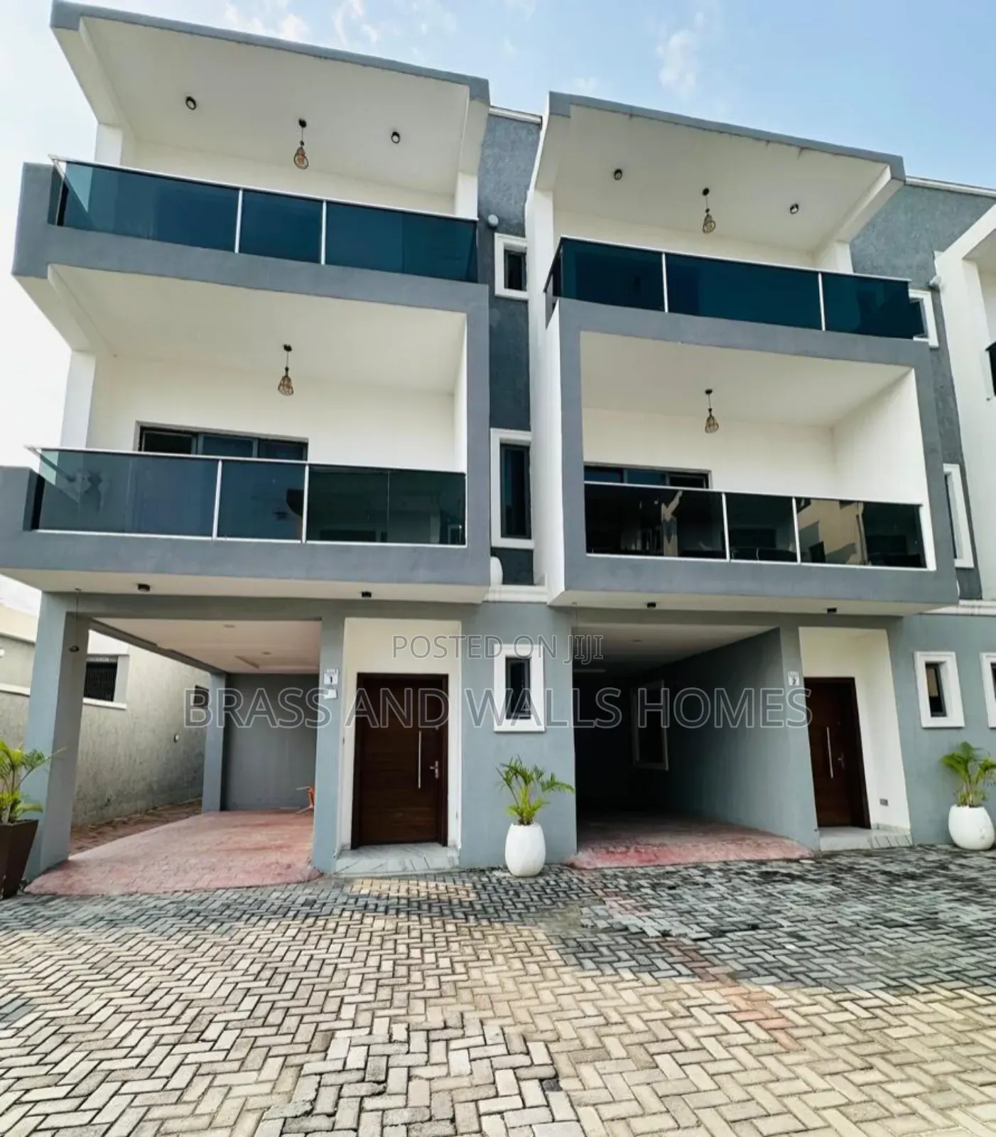 Furnished 4bdrm Duplex in Ikate for sale in Ikate