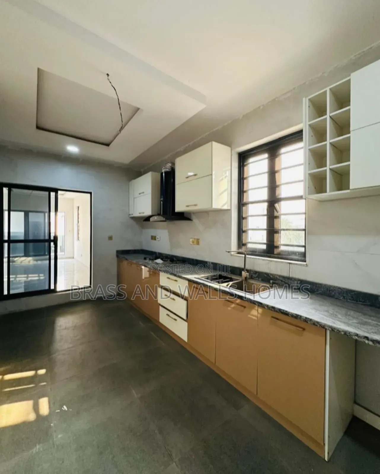 Furnished 4bdrm Duplex in Ikate for sale in Ikate