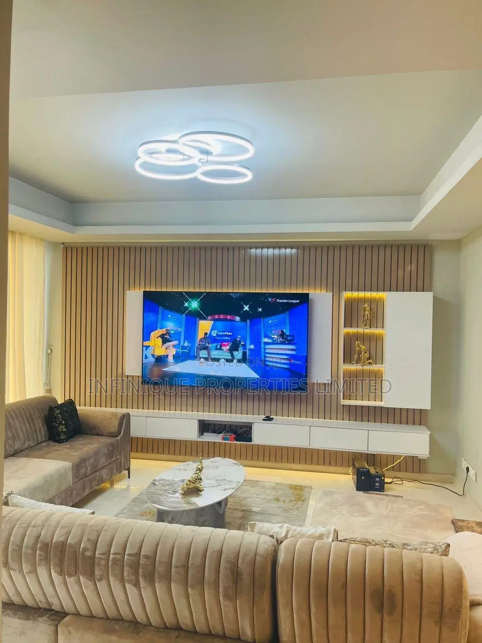 Furnished 2bdrm Apartment in Eko Pearls Tower, Ahmadu Bello Way in Ahmadu Bello Way
