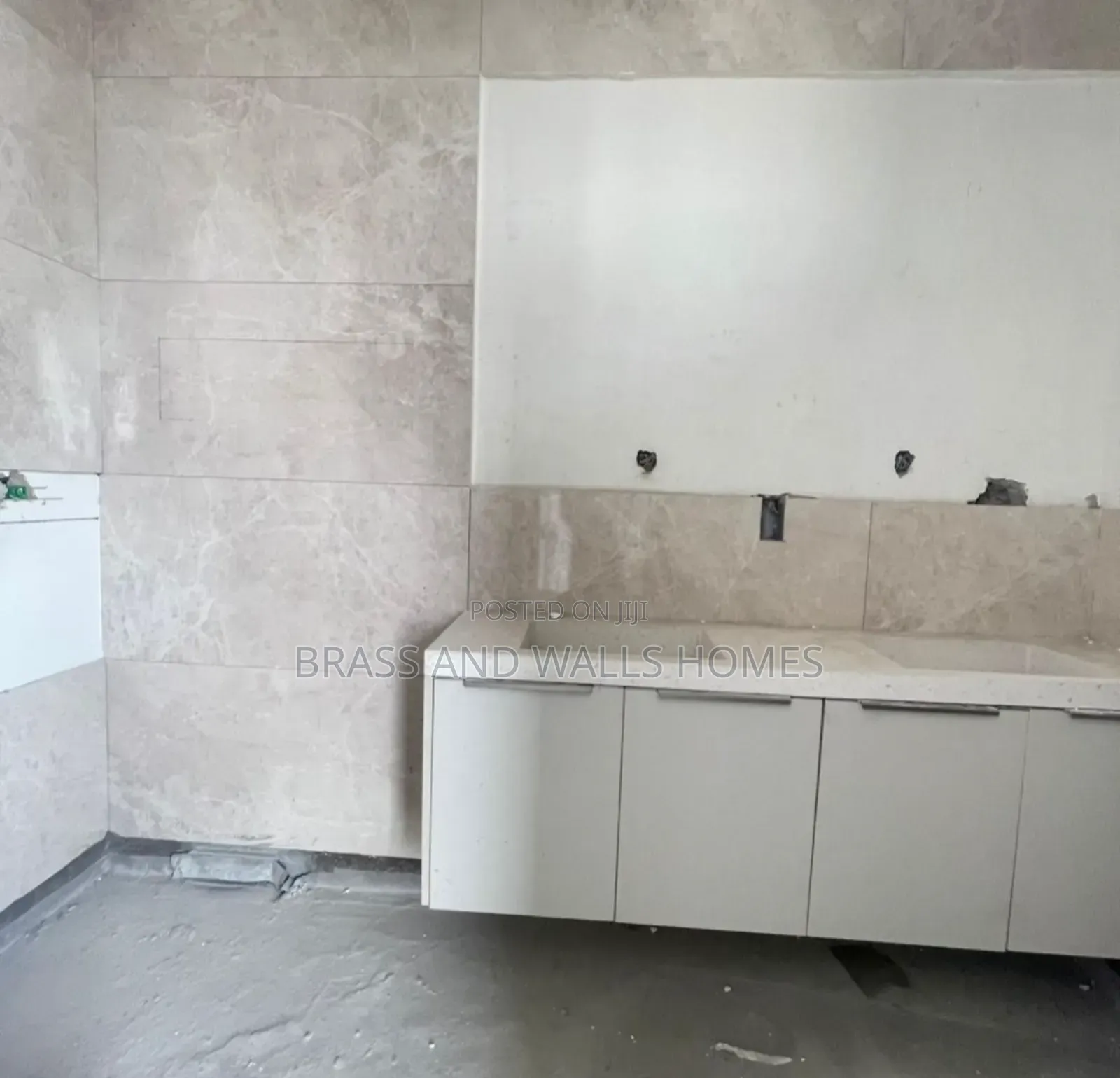 Furnished 3bdrm Duplex in Ikate for sale in Ikate