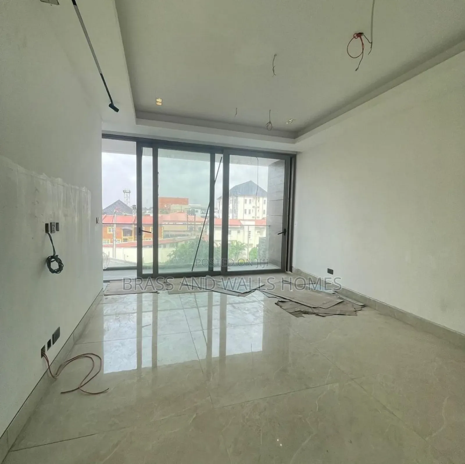Furnished 3bdrm Duplex in Ikate for sale in Ikate