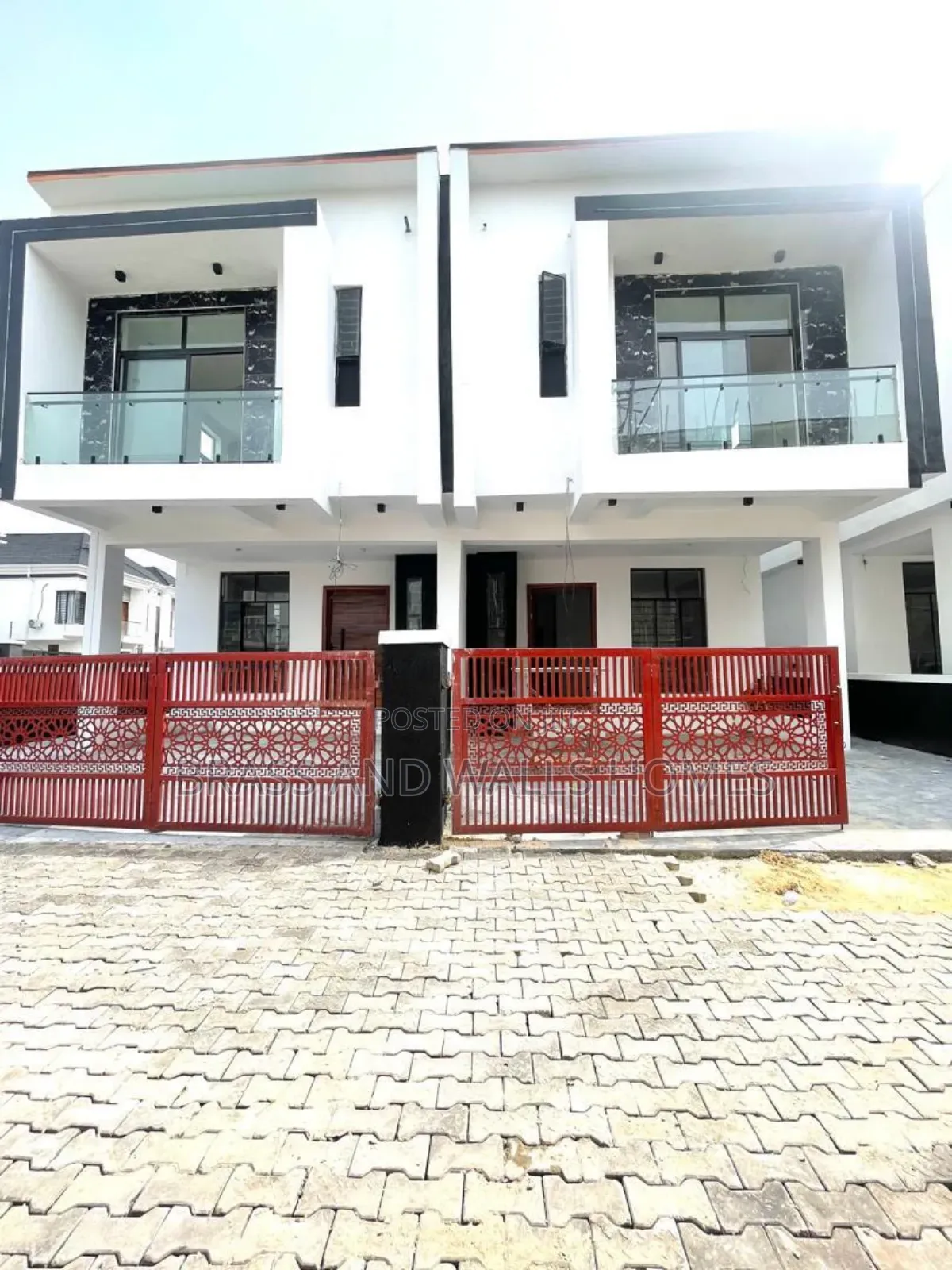 Furnished 4bdrm Duplex in Ikate for sale in Ikate