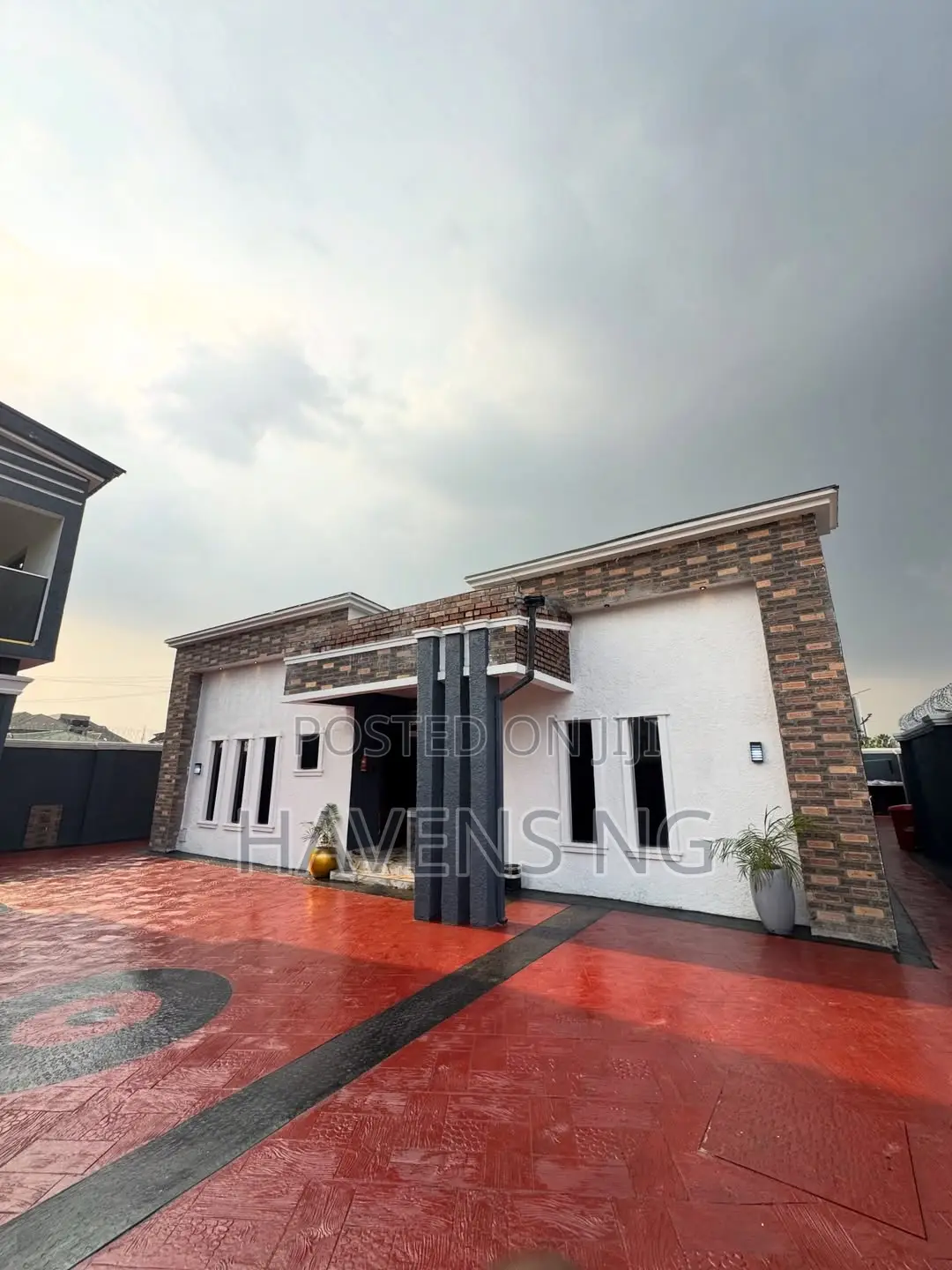 Furnished 4bdrm Bungalow in Abuloma for sale in Abuloma