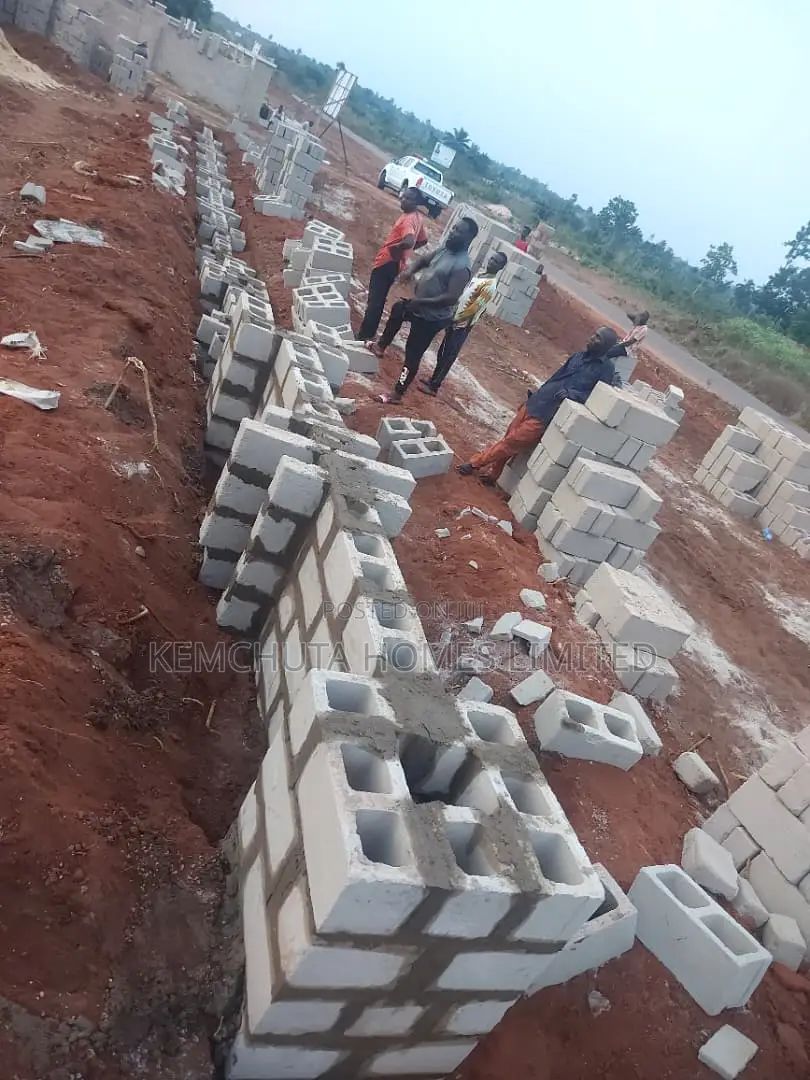 Dike Residence Were the Odogwus Resides With Low as One Million Naria in Oshimili North