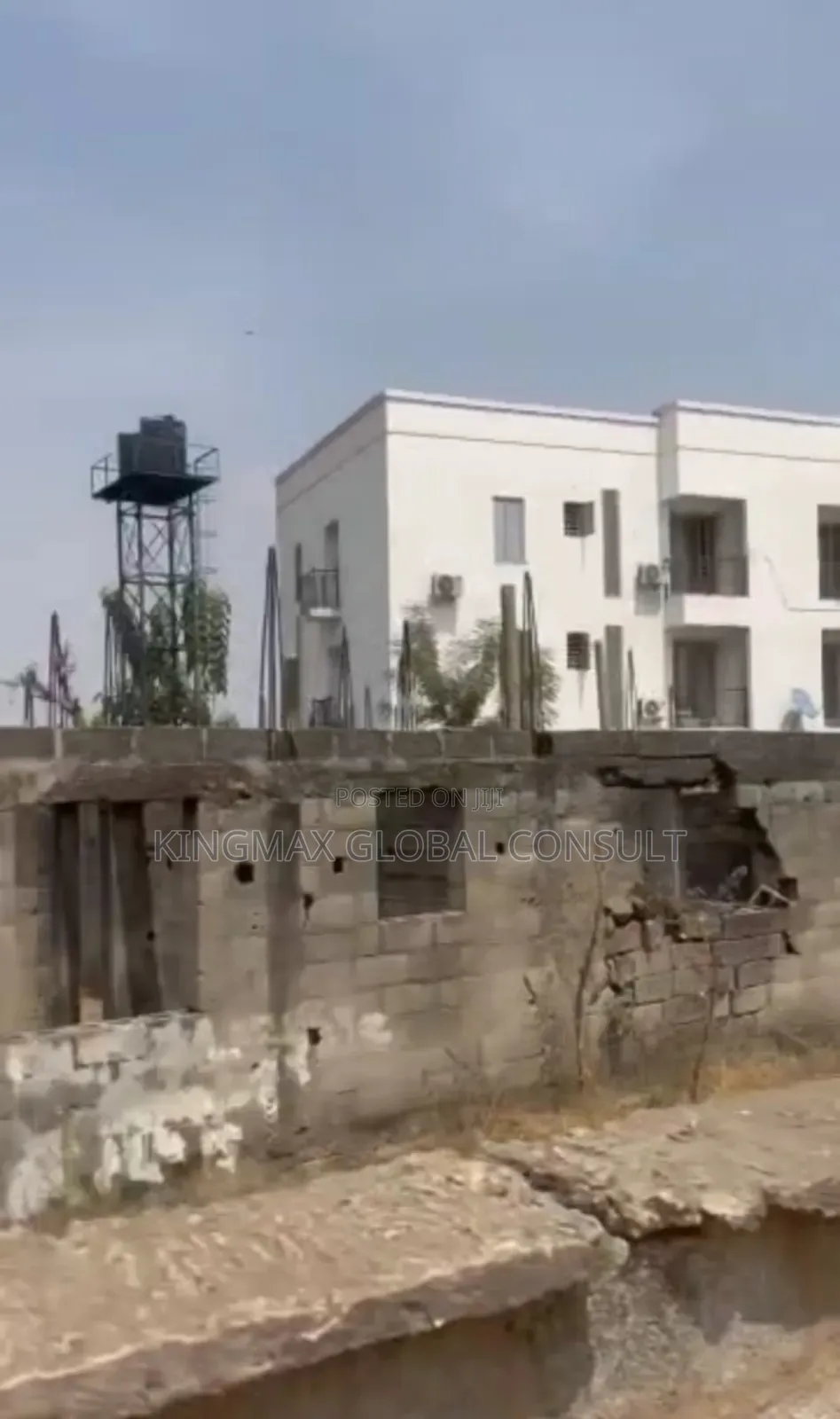 Residential Plot With an Old Carcass to Be Demolished, 943.83m2 in Wuye
