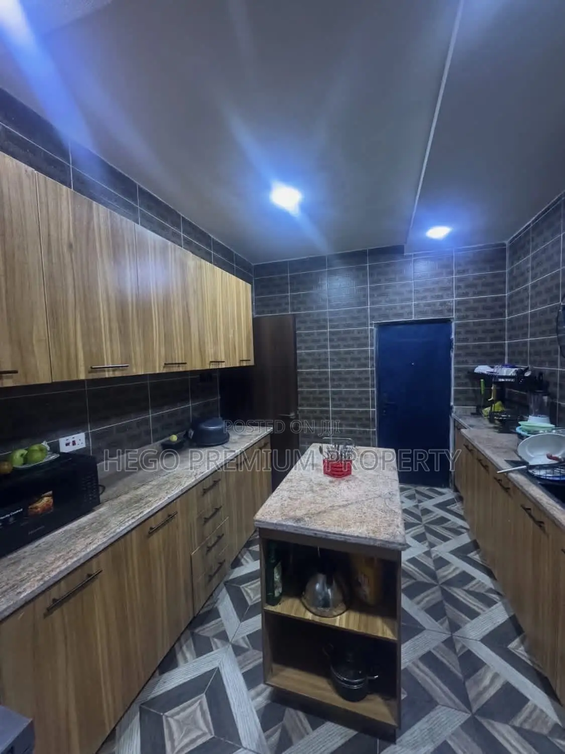 Furnished 4bdrm Bungalow in Abuloma Road for sale in Abuloma