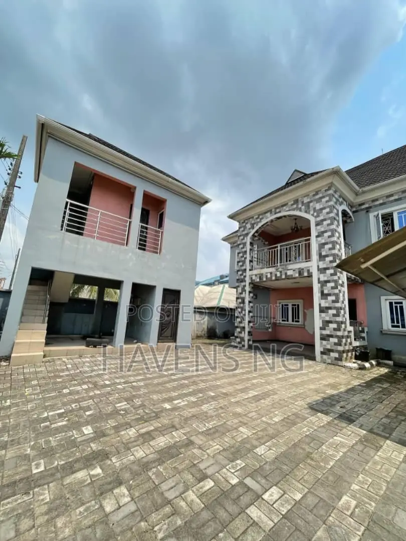 4bdrm Duplex in Woji for sale in Woji