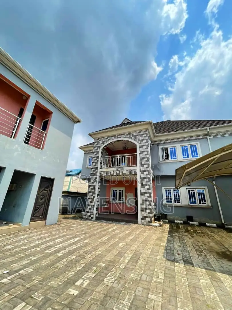 4bdrm Duplex in Woji for sale in Woji