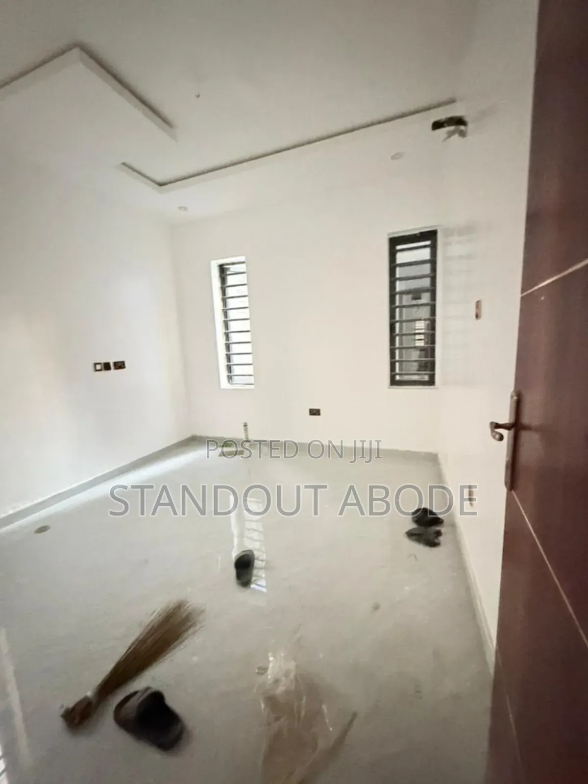 2bdrm Apartment in In An Estate, Surulere for sale in Surulere