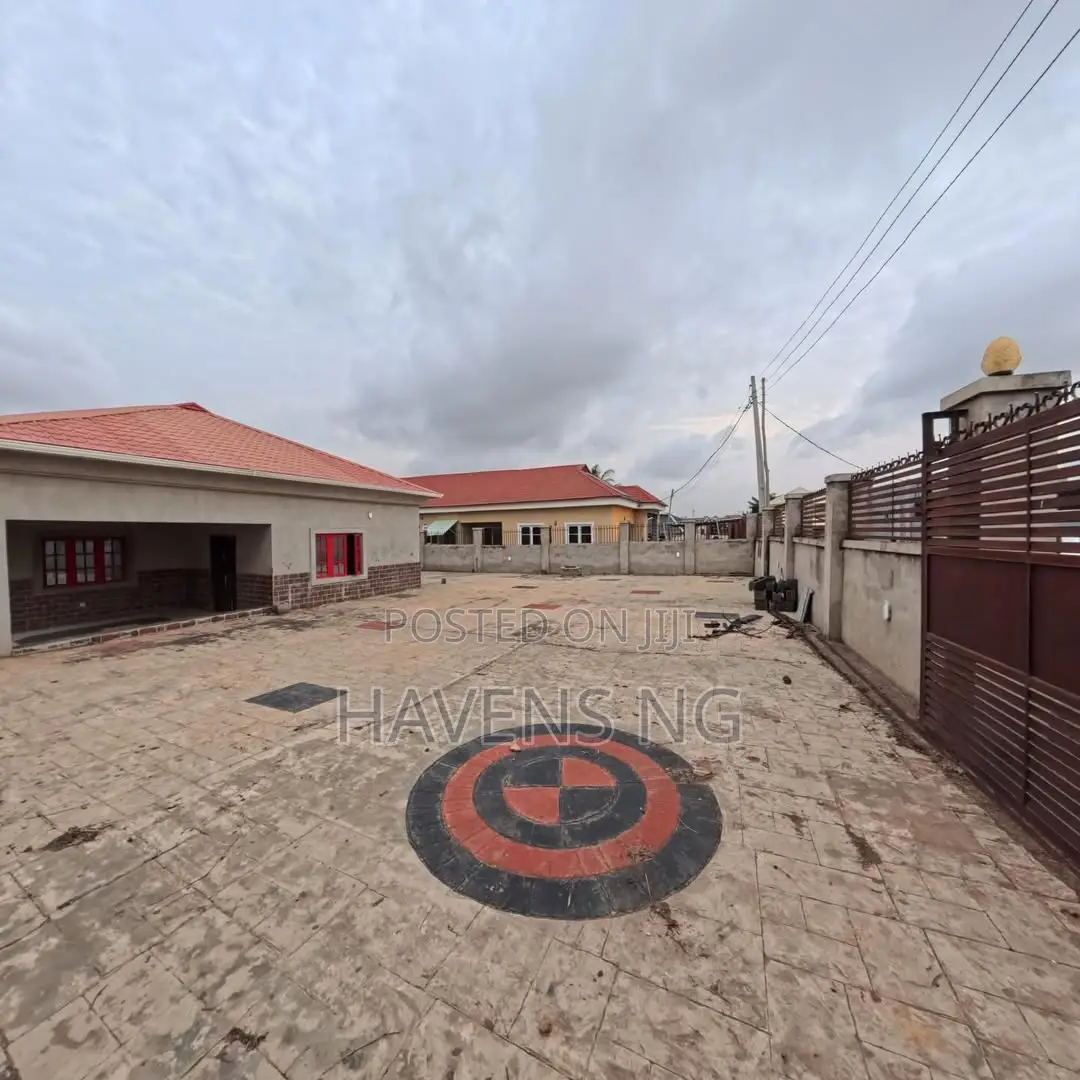 3bdrm Bungalow in Abeokuta South for sale in Abeokuta South