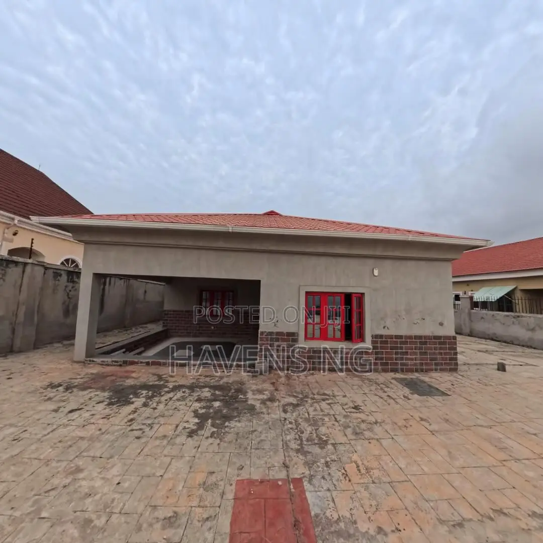 3bdrm Bungalow in Abeokuta South for sale in Abeokuta South