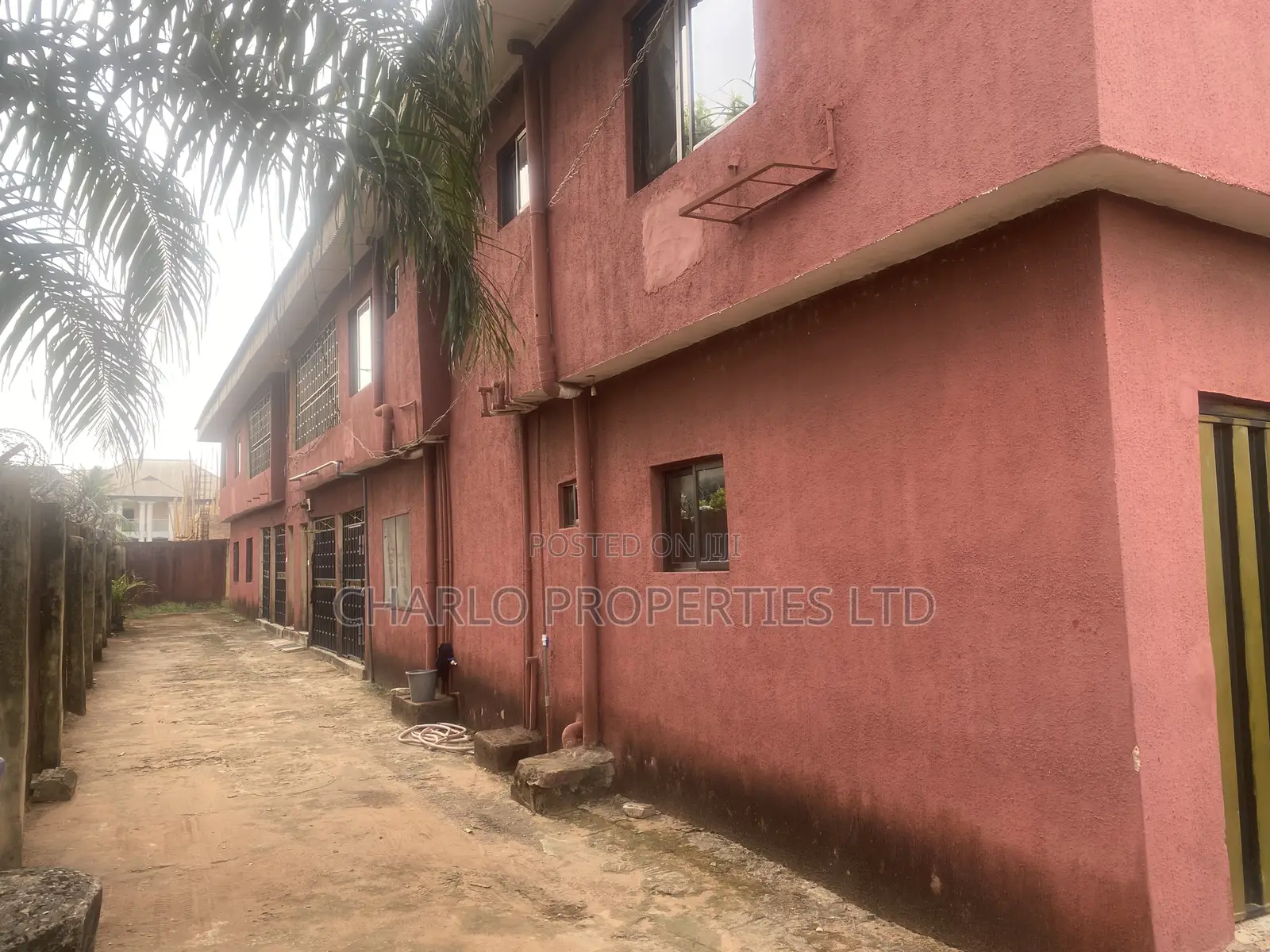 12bdrm Block of Flats in Benin City for sale in Benin City