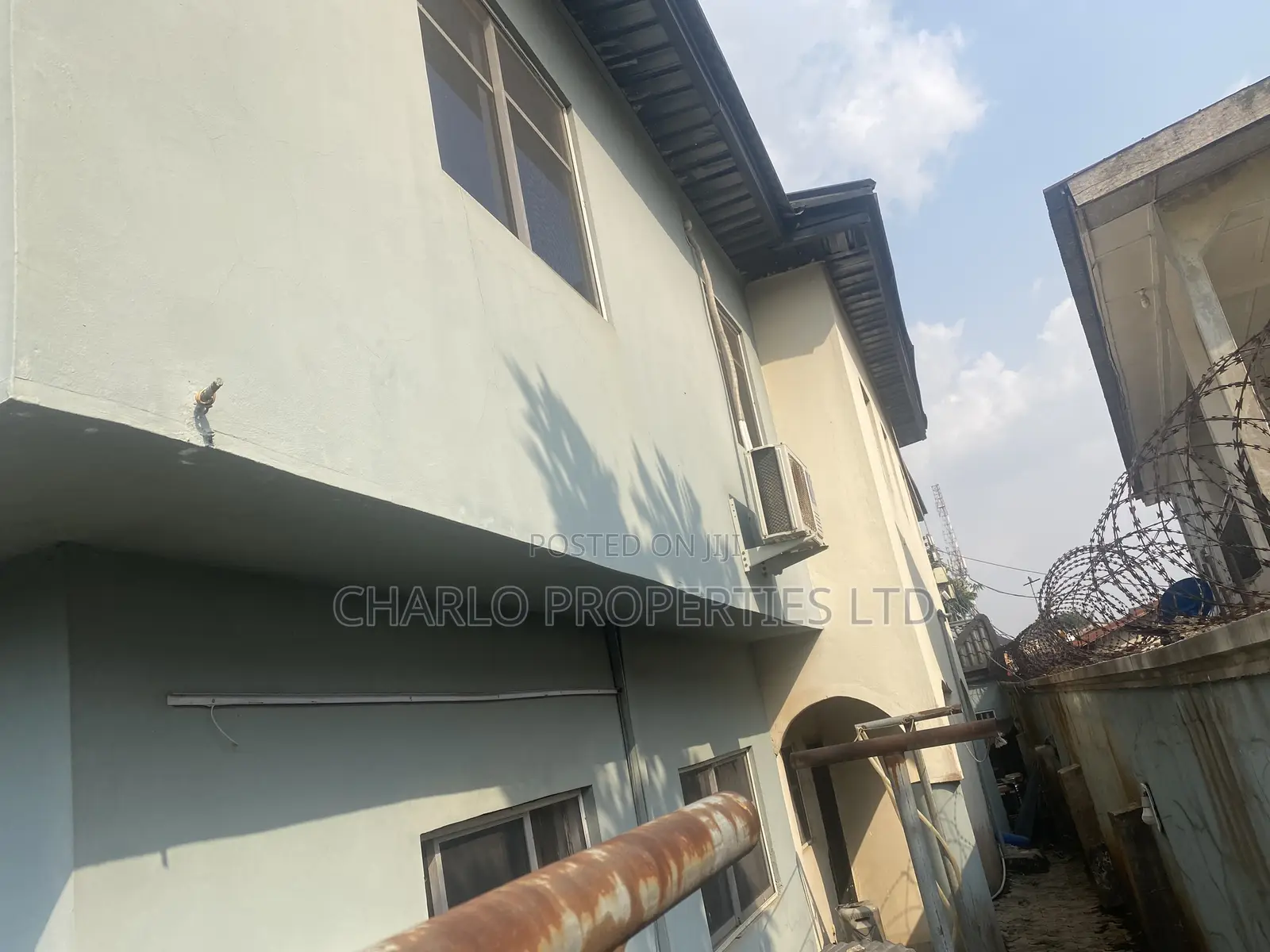 12bdrm Block of Flats in Benin City for sale in Benin City