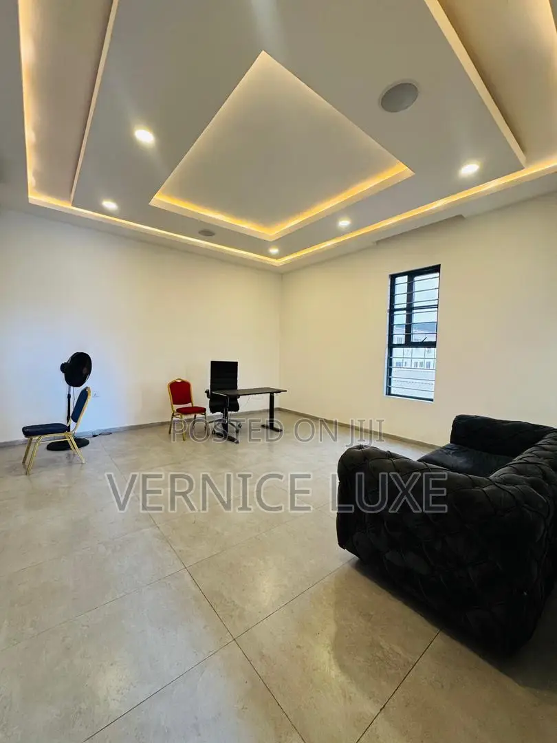 4bdrm Duplex in Lekki Phase 1 for rent in Lekki Phase 1