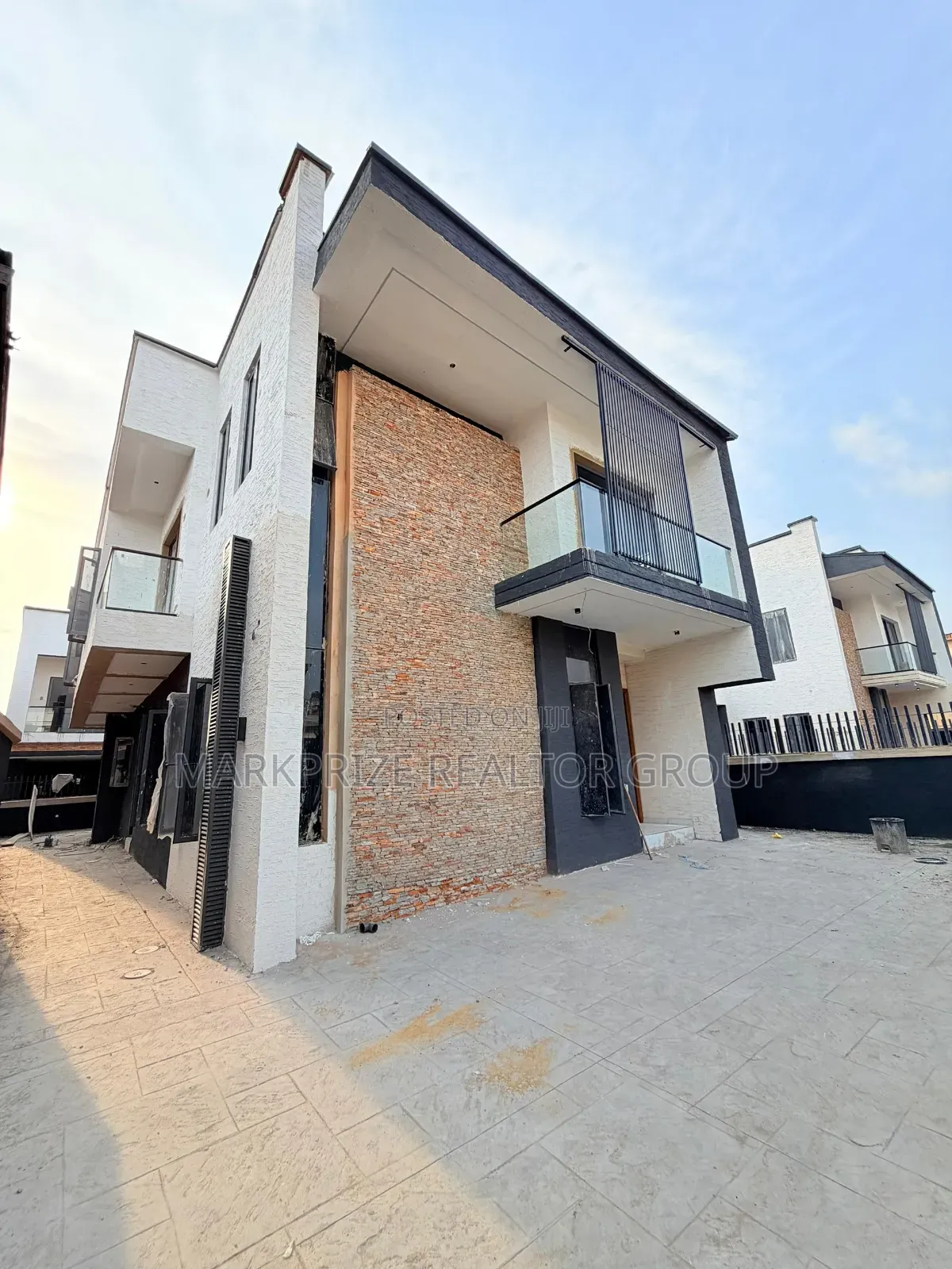 4bdrm Duplex in Ojodu Berger Lagos for sale in Berger