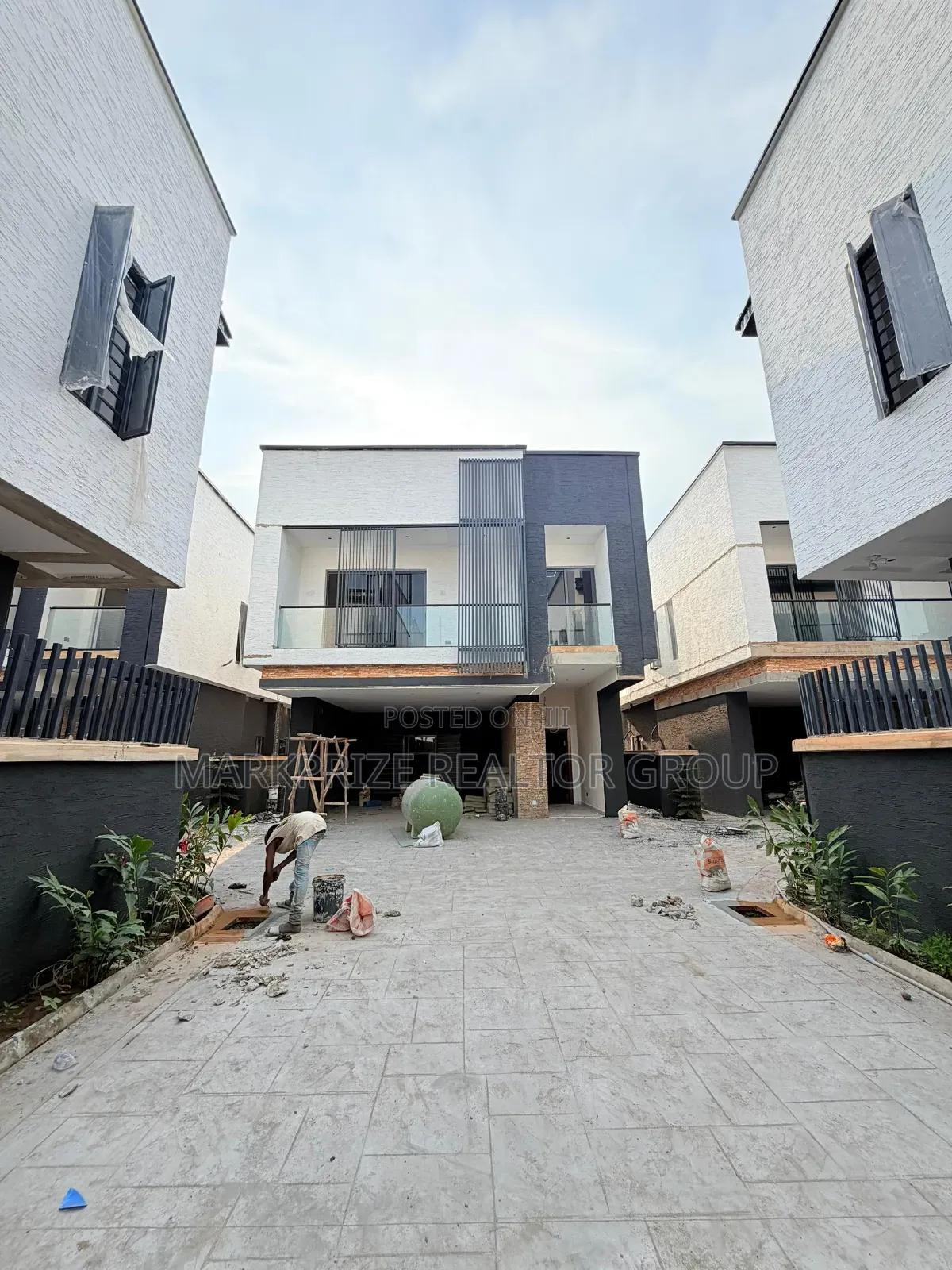 4bdrm Duplex in Ojodu Berger Lagos for sale in Berger